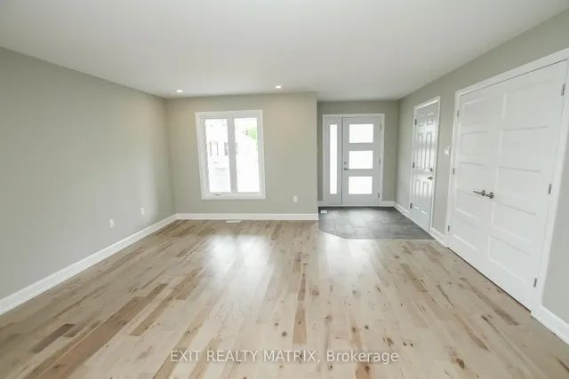 1401 Caroline Crt, Cornwall 3