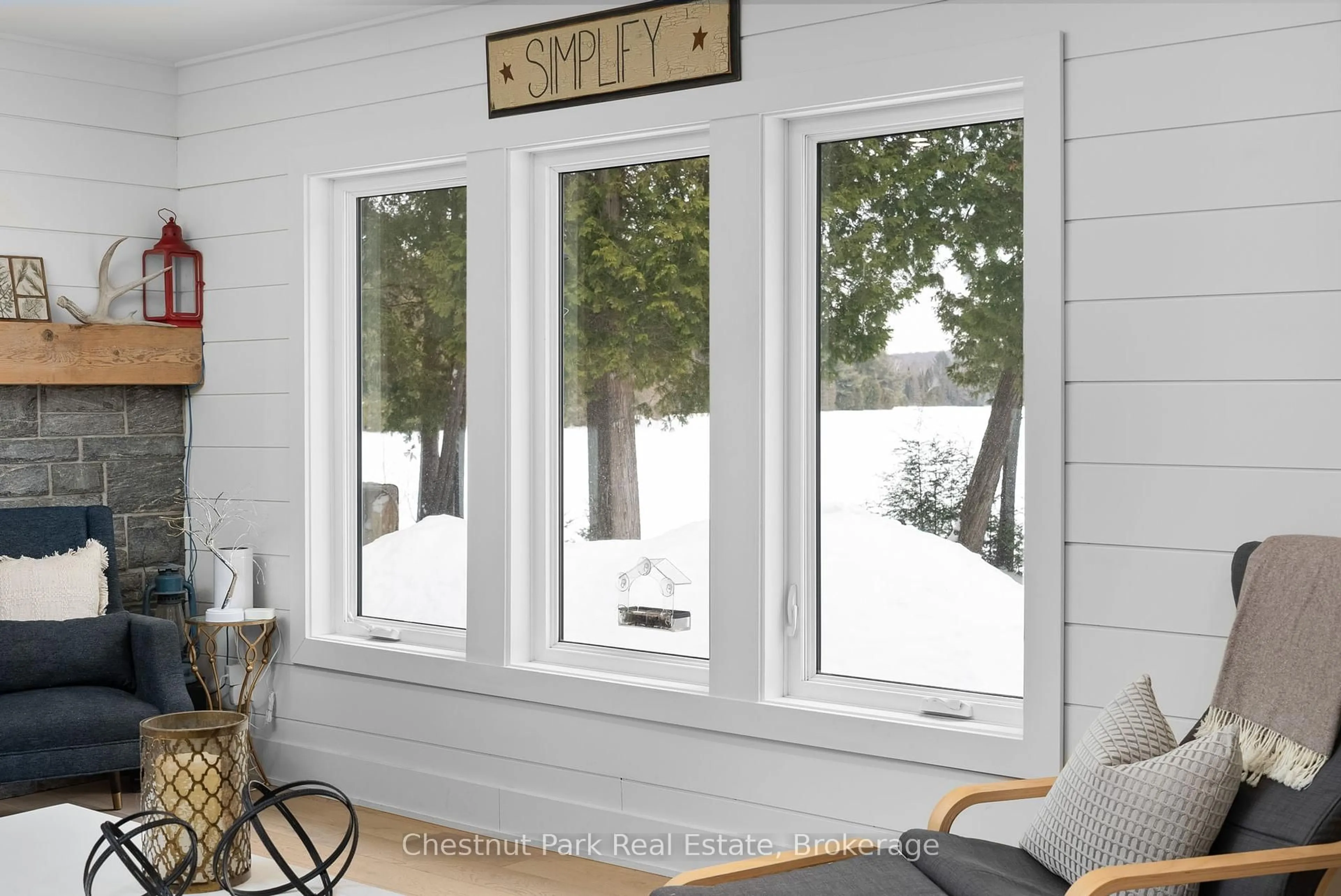 Indoor entryway for 1030 Brooks Lake Rd, Lake of Bays Ontario P1H 2J6
