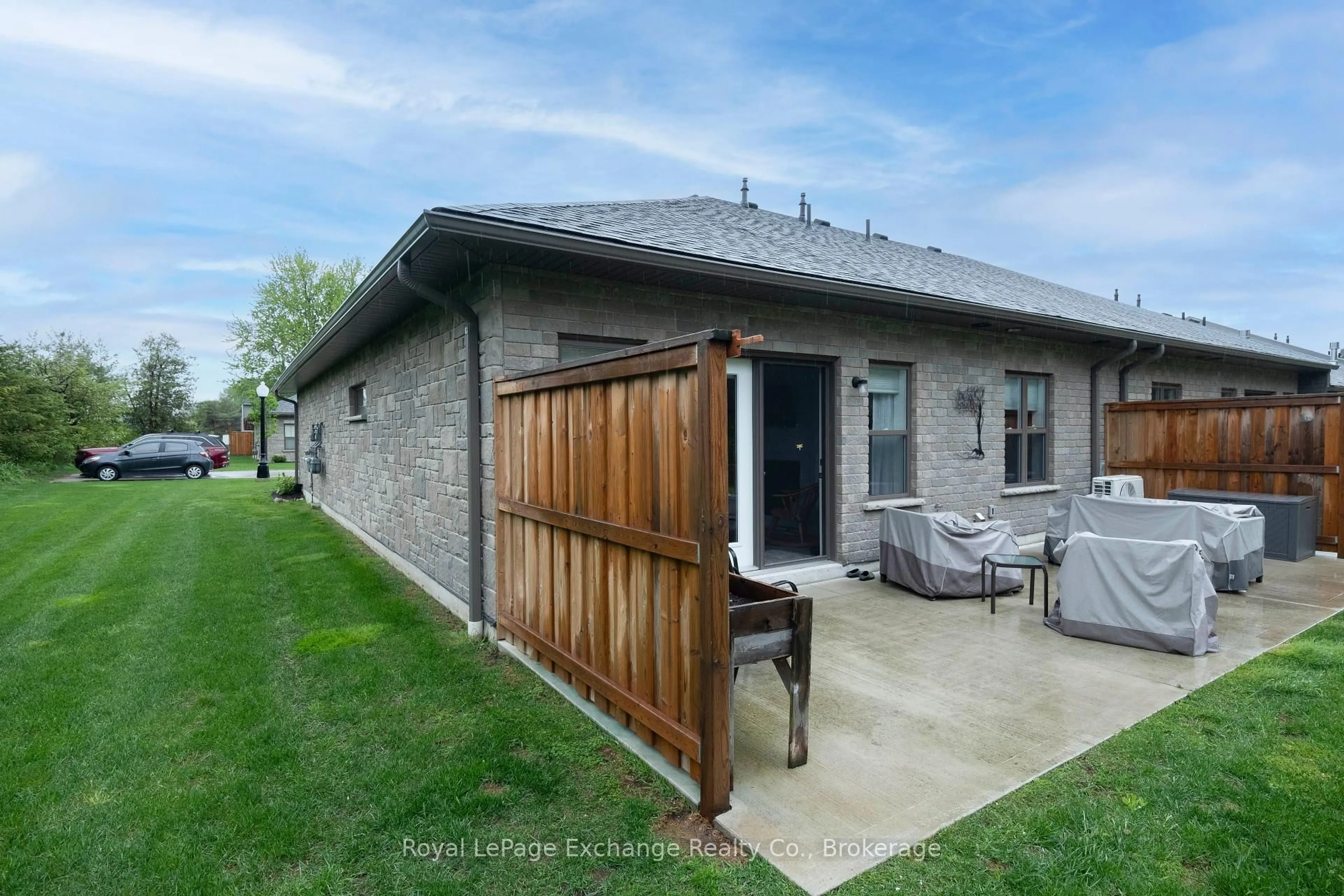 Patio, street for 775 Campbell Ave #12, Kincardine Ontario N2Z 1W1