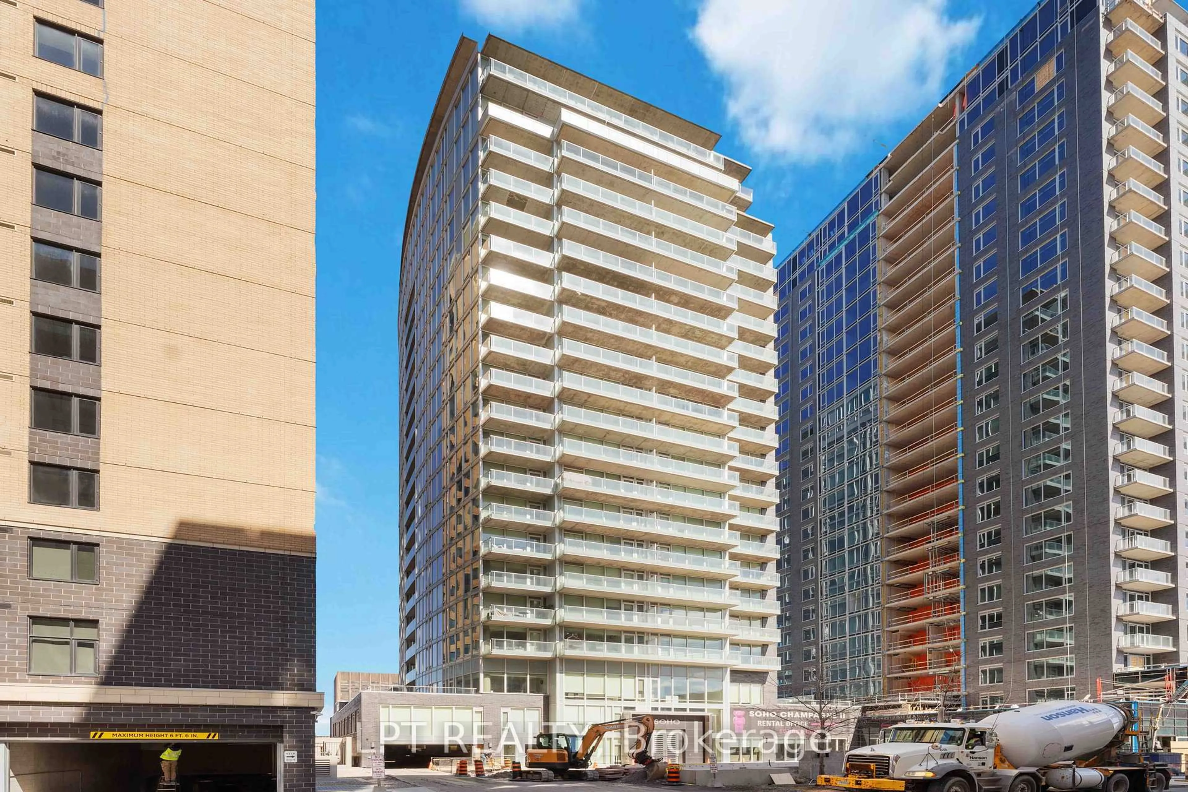 Unknown for 111 Champagne Ave #307, Ottawa Ontario K1S 5V3