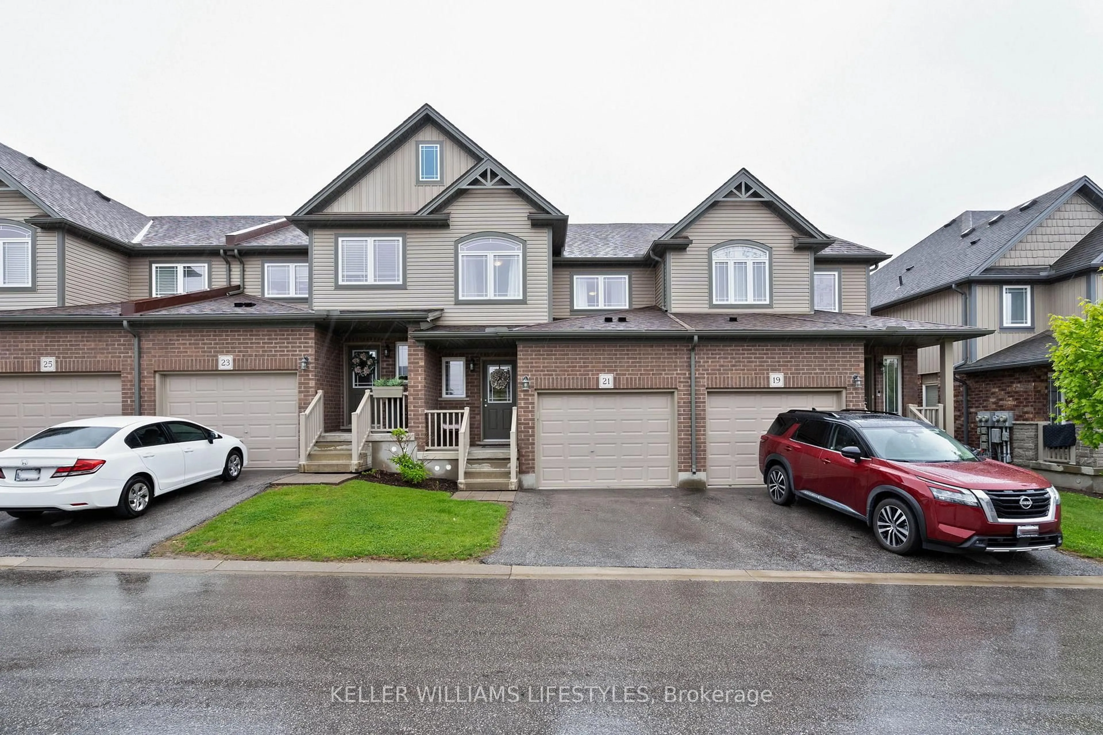 A pic from outside/outdoor area/front of a property/back of a property/a pic from drone, street for 1220 Riverbend Rd #21, London South Ontario N6K 0G5
