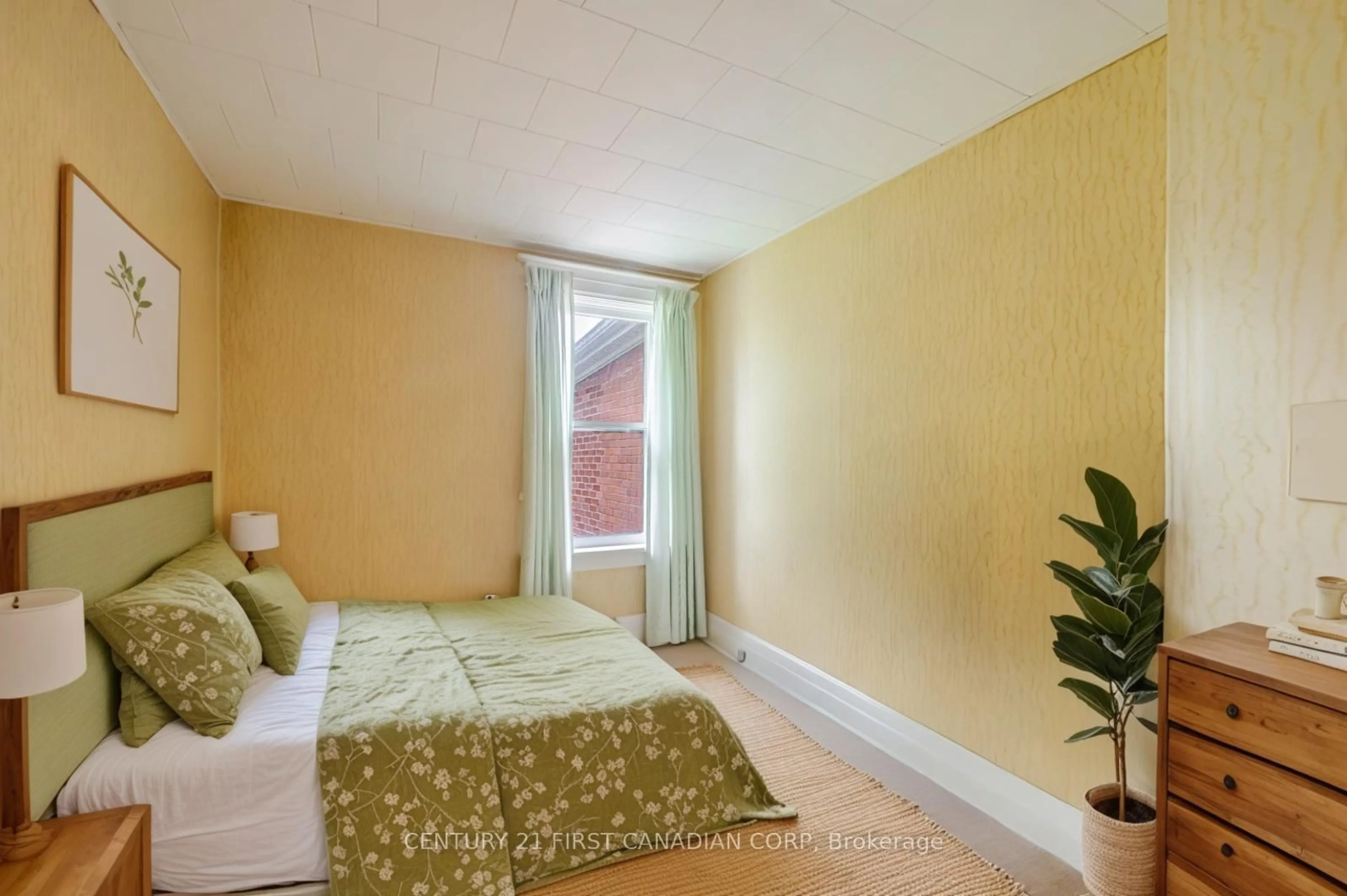 A pic of a room for 14 Jane St, Chatham-Kent Ontario N0P 2C0