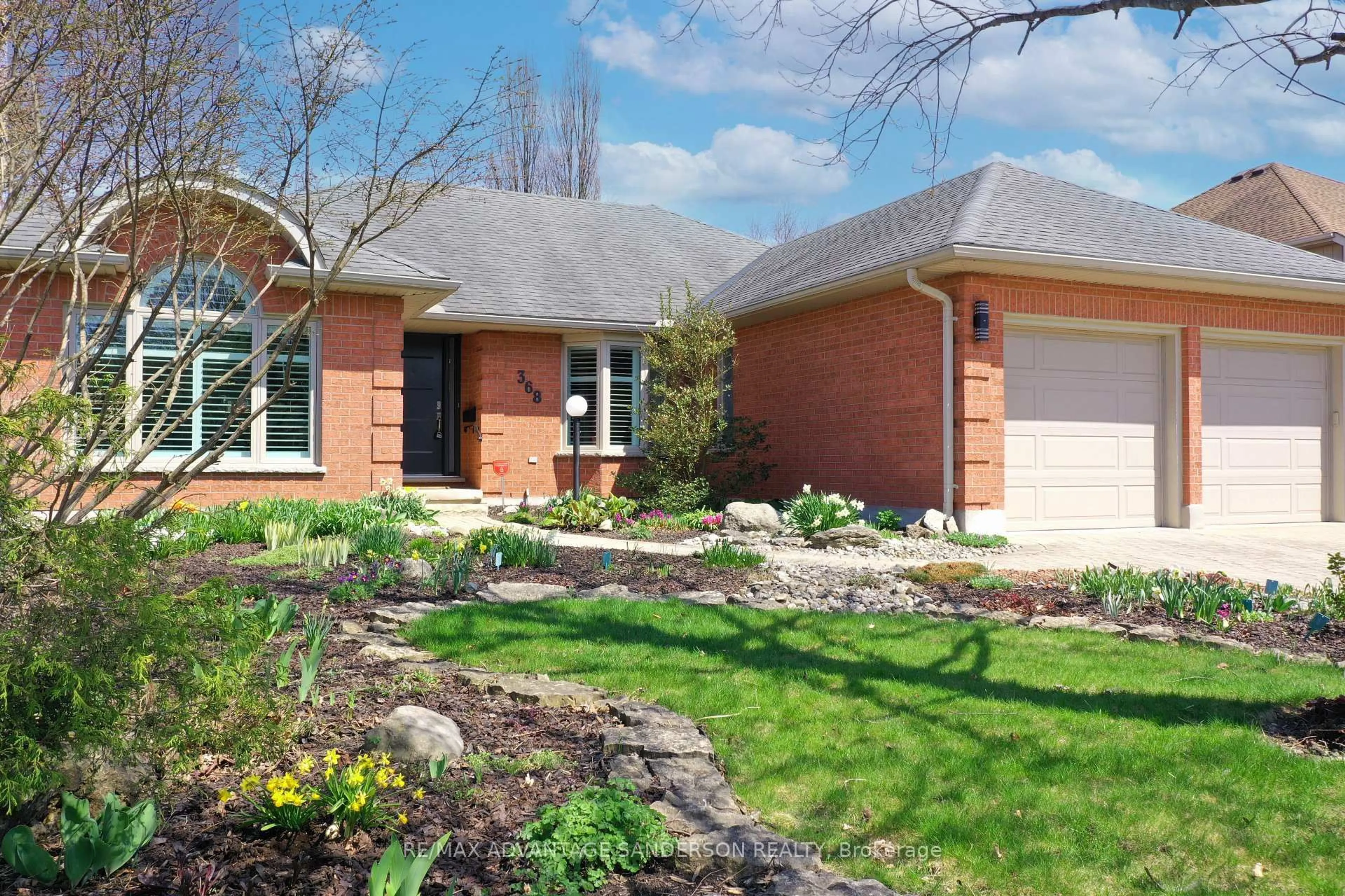 Home with brick exterior material, street for 368 Sunnyside Crt, London North Ontario N5X 3N3