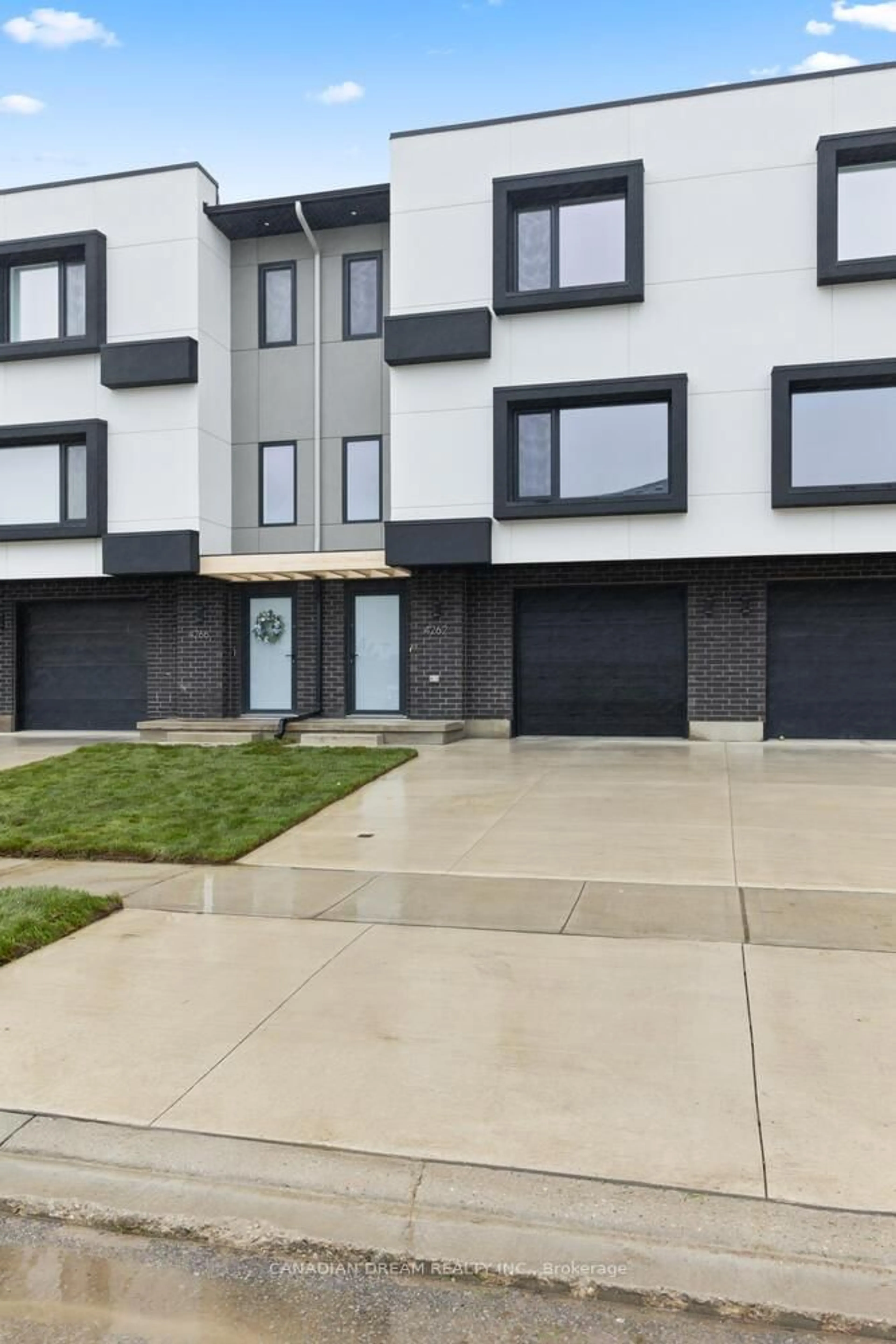 Patio, street for 4262 Lismer Lane, London South Ontario N6L 0H8