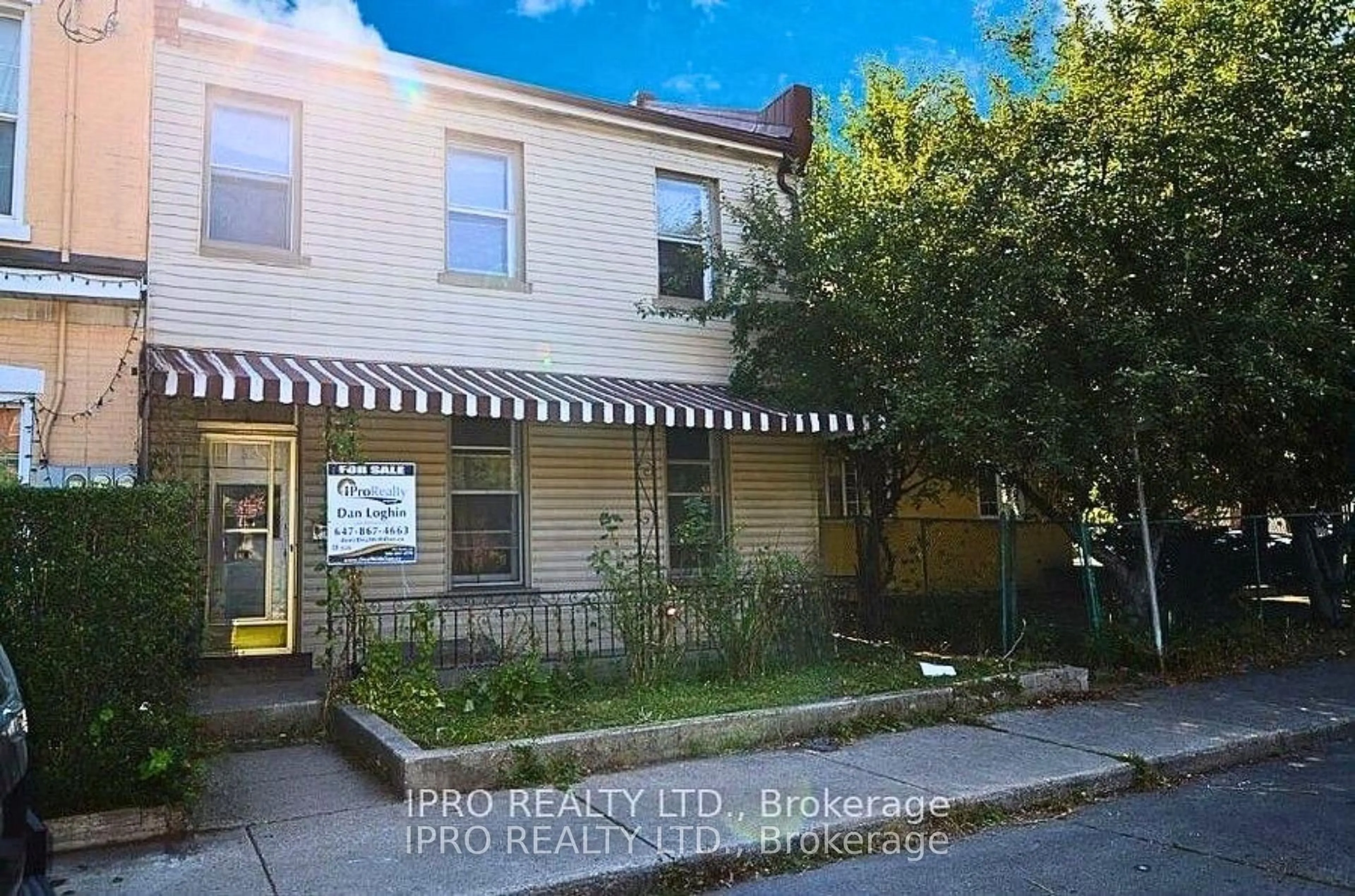 Unknown for 164 Macnab St, Hamilton Ontario L8R 2M4