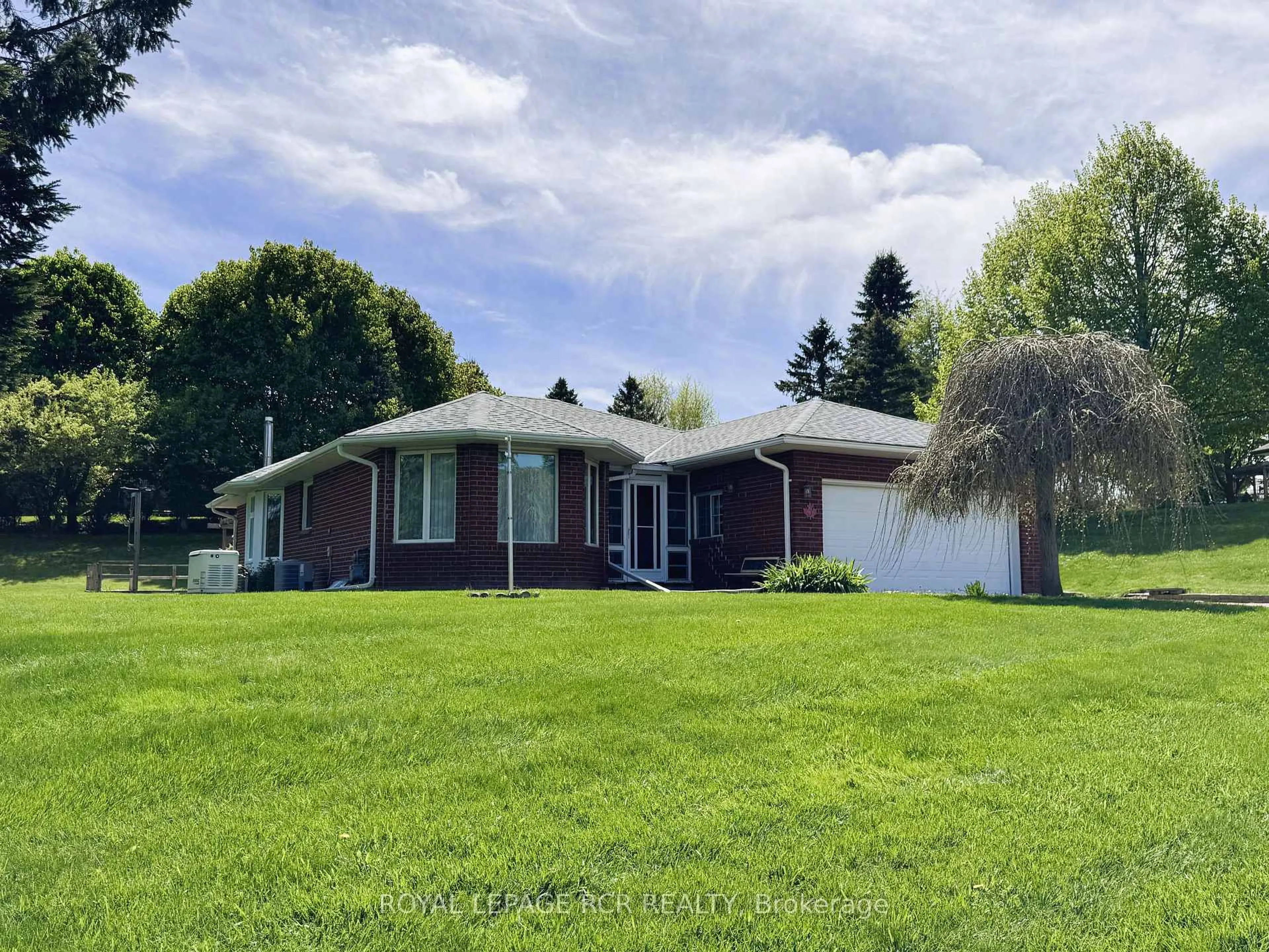 Unknown for 3 Henry St, Amaranth Ontario L9W 3Z1