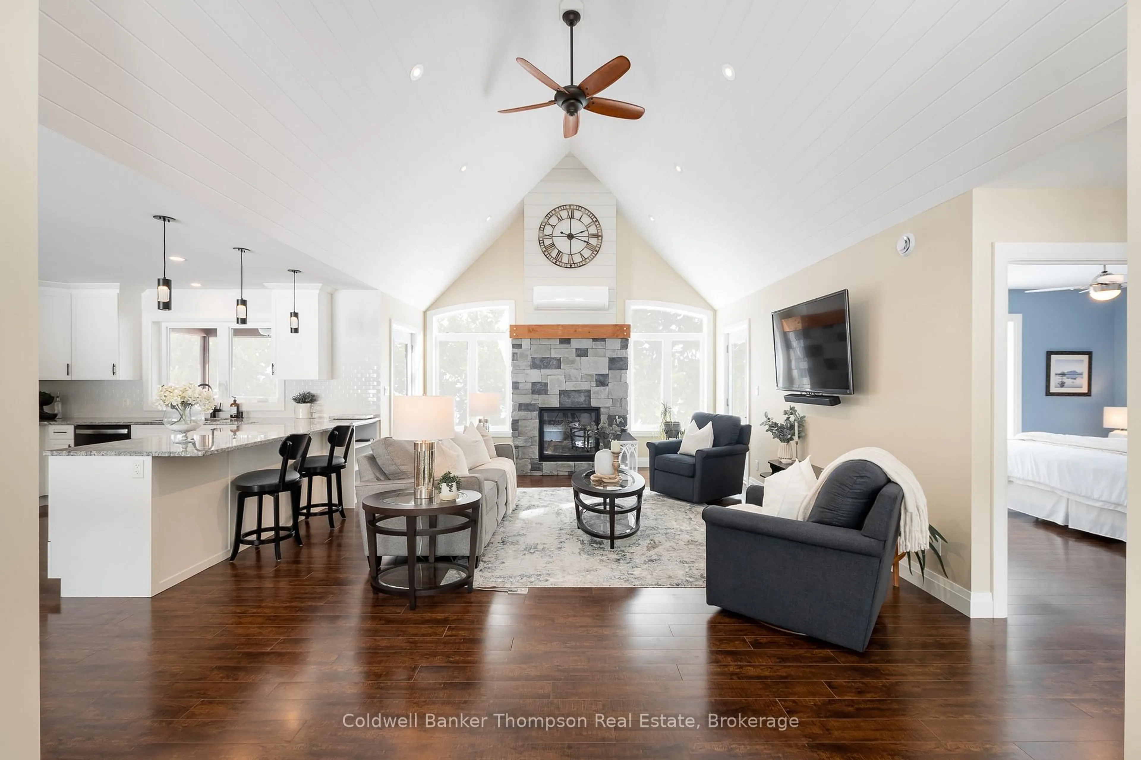 Living room with furniture, unknown for 1025 South Waseosa Lake Rd, Huntsville Ontario P1H 2N5
