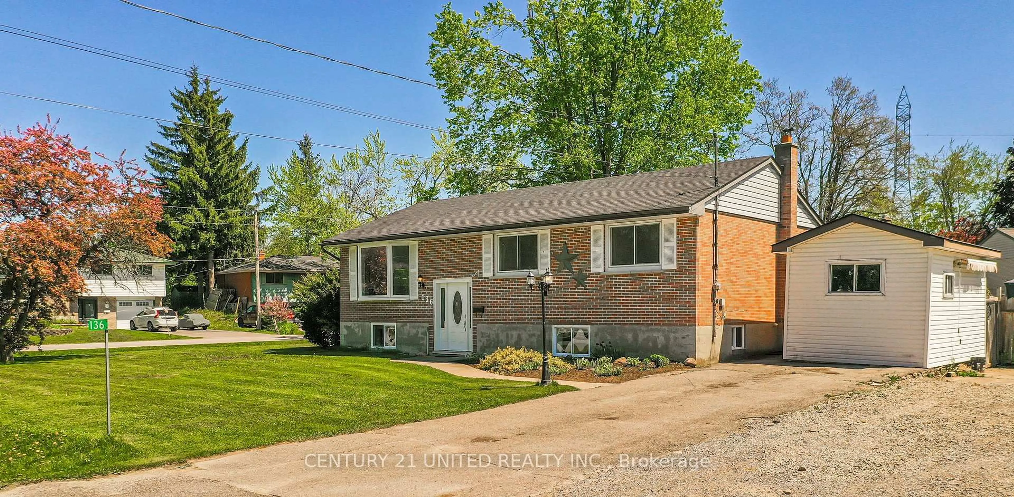 Home with brick exterior material, street for 136 Parkdale Ave, Selwyn Ontario K9L 1K4