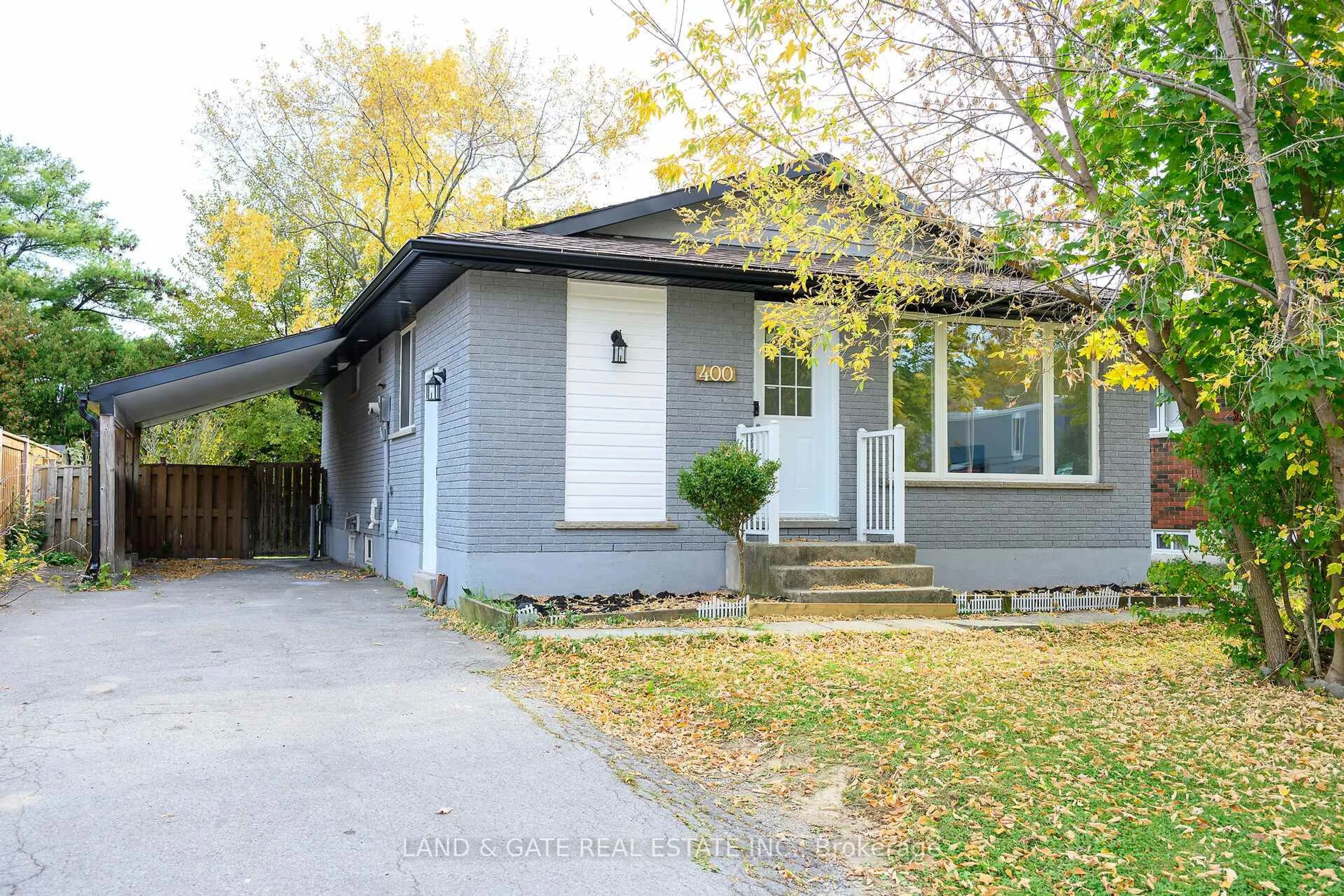Home with brick exterior material, street for 400 Limeridge Rd, Hamilton Ontario L9C 2V5