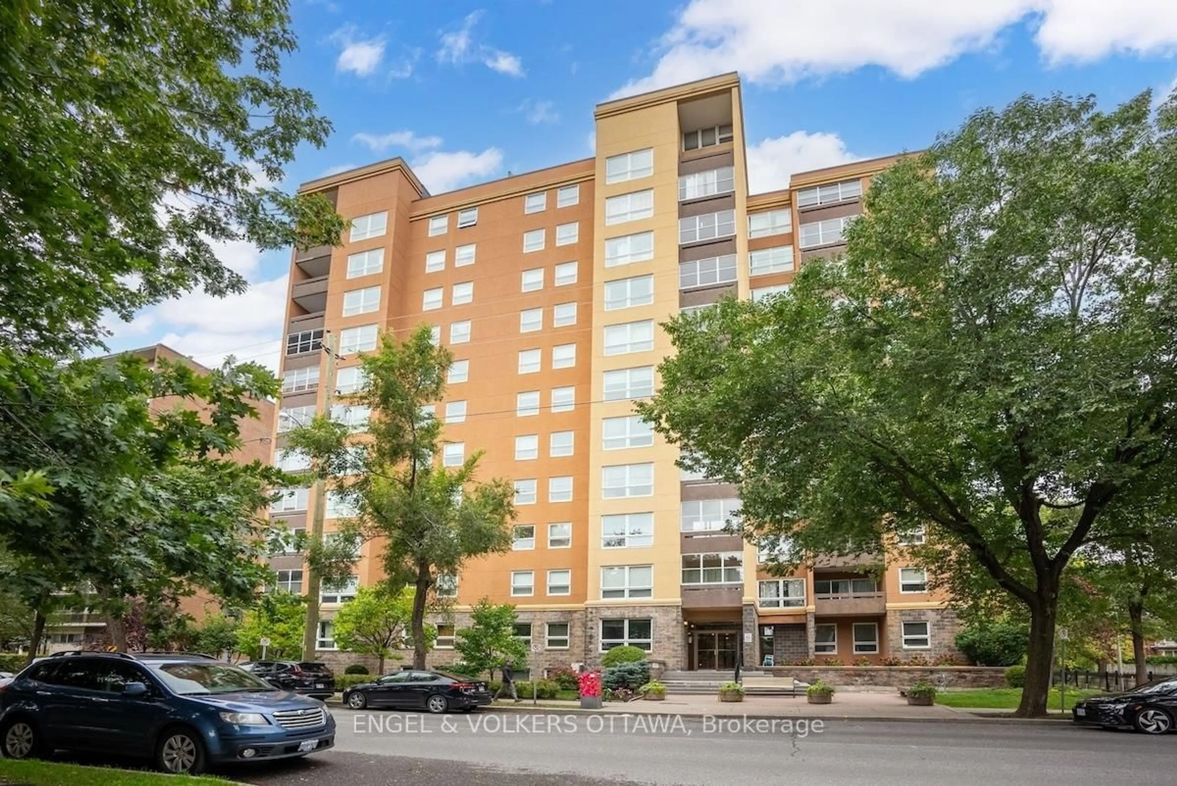 Unknown for 373 LAURIER Ave #406, Ottawa Ontario K1N 8X6
