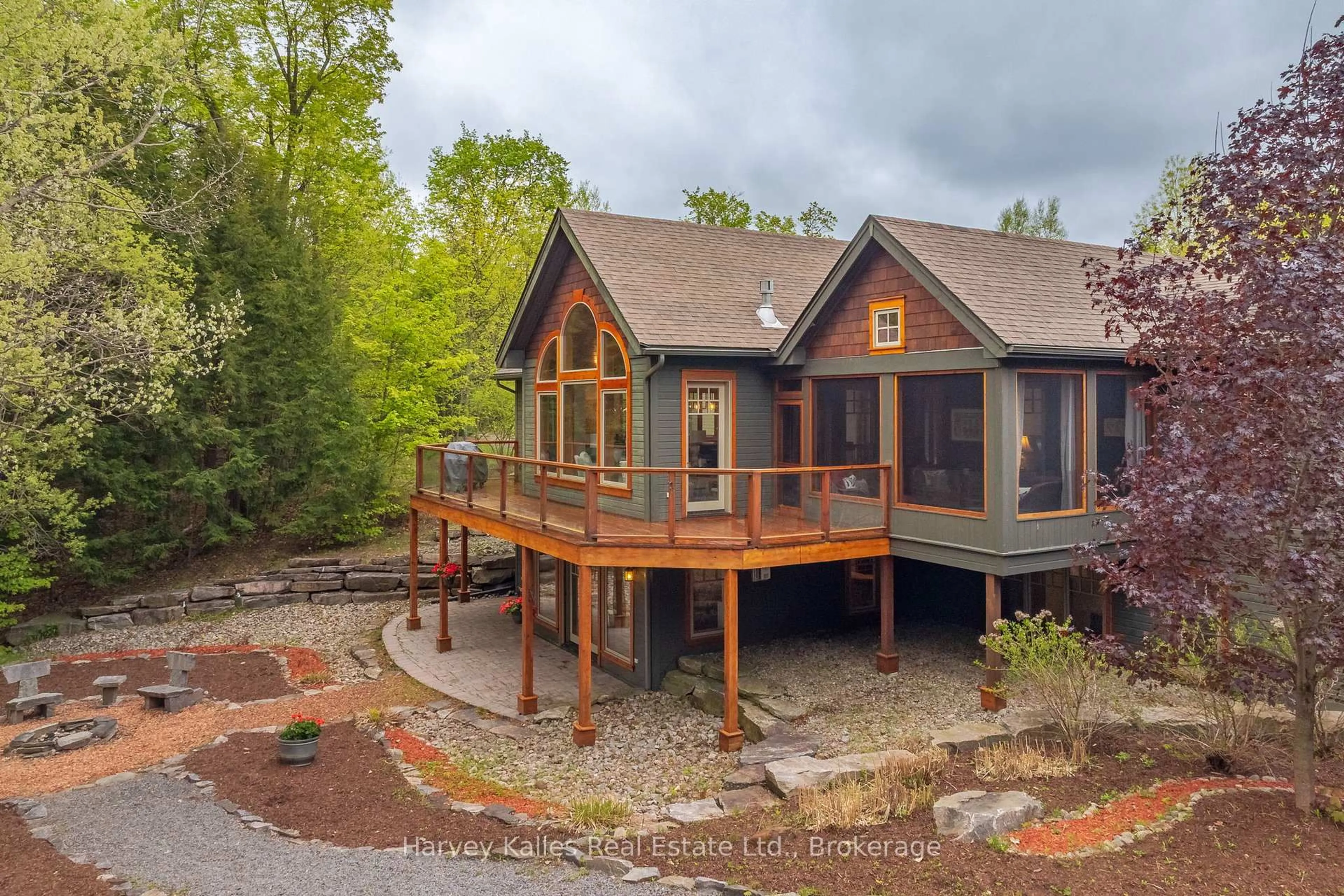 Unknown for 63 Clubhouse Dr, Huntsville Ontario P1H 1B1