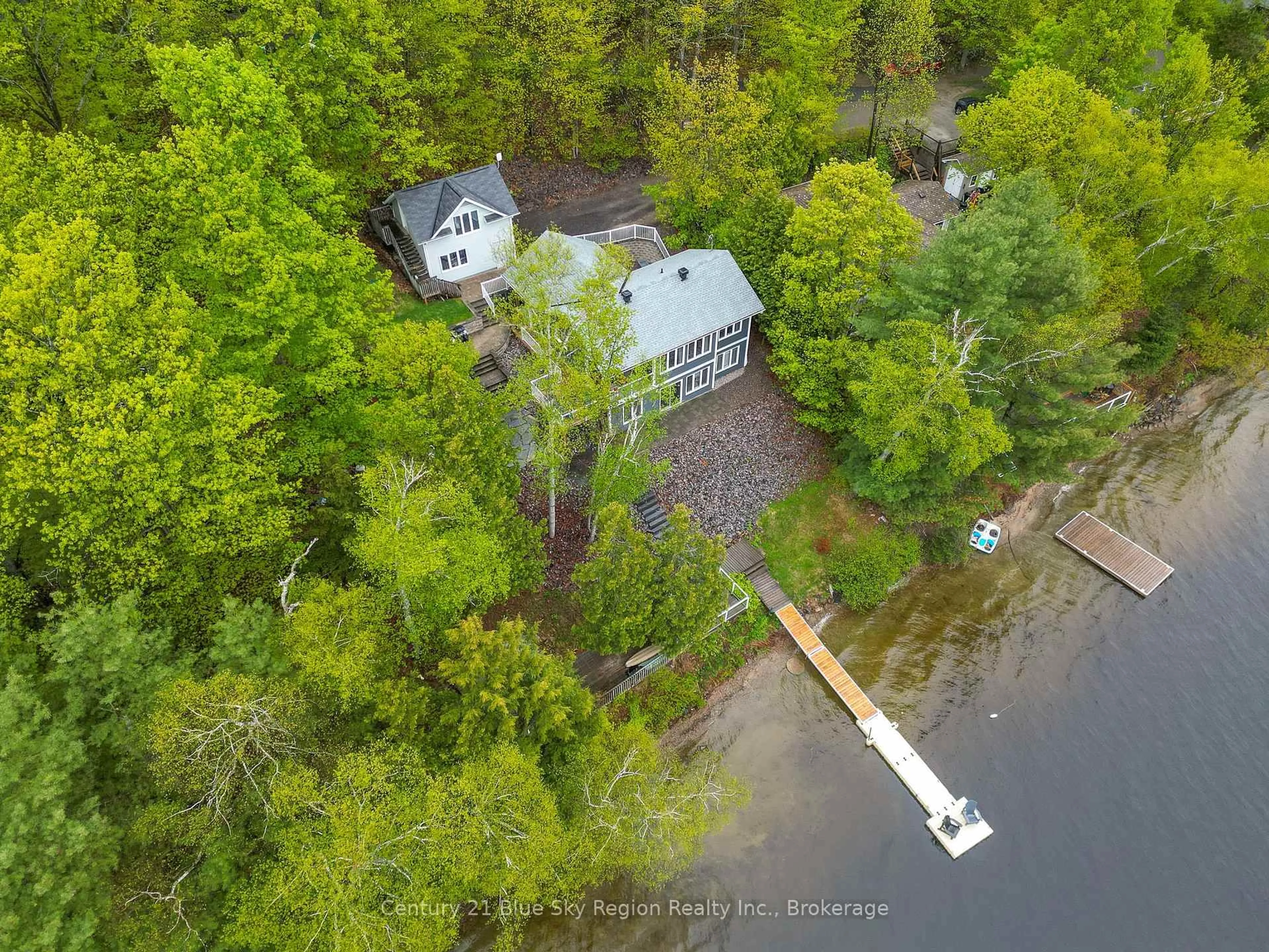 A pic from outside/outdoor area/front of a property/back of a property/a pic from drone, water/lake/river/ocean view for 285 Northshore Rd, North Bay Ontario P1B 8G4