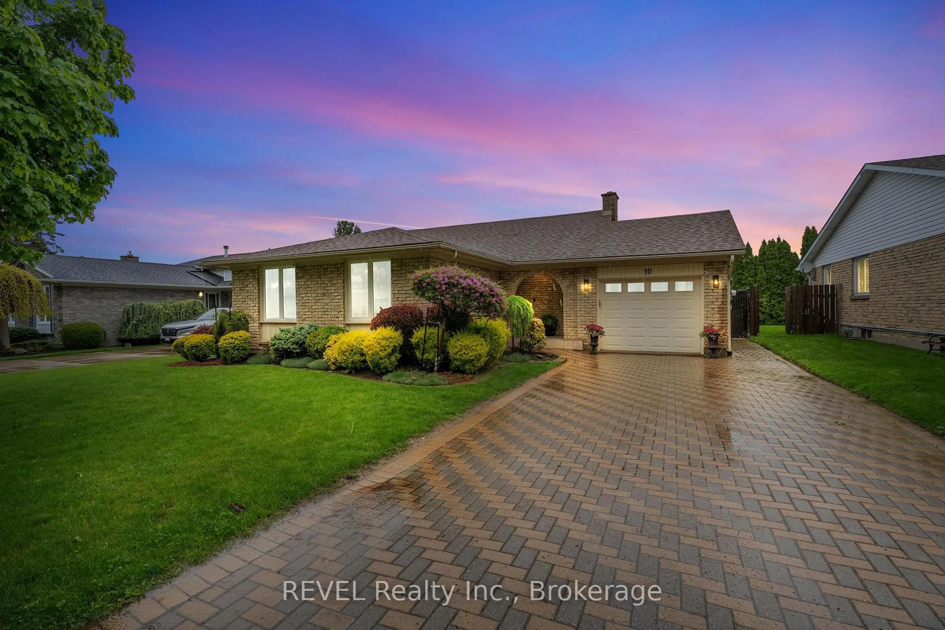 Unknown for 10 Belair Dr, St. Catharines Ontario L2N 6W5