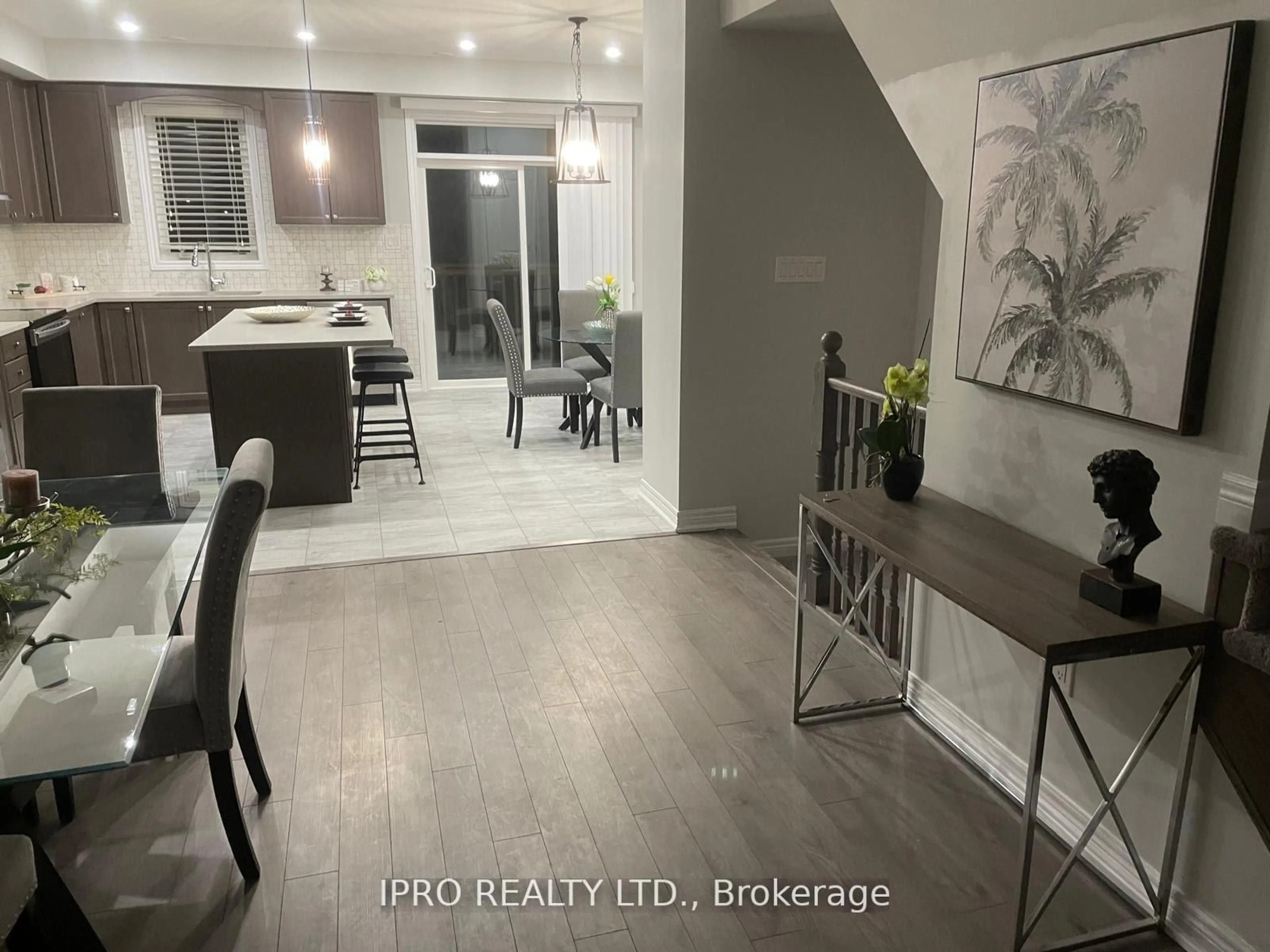 Open concept kitchen, wood/laminate floor for 34 Rapids Lane, Hamilton Ontario L8K 0A4