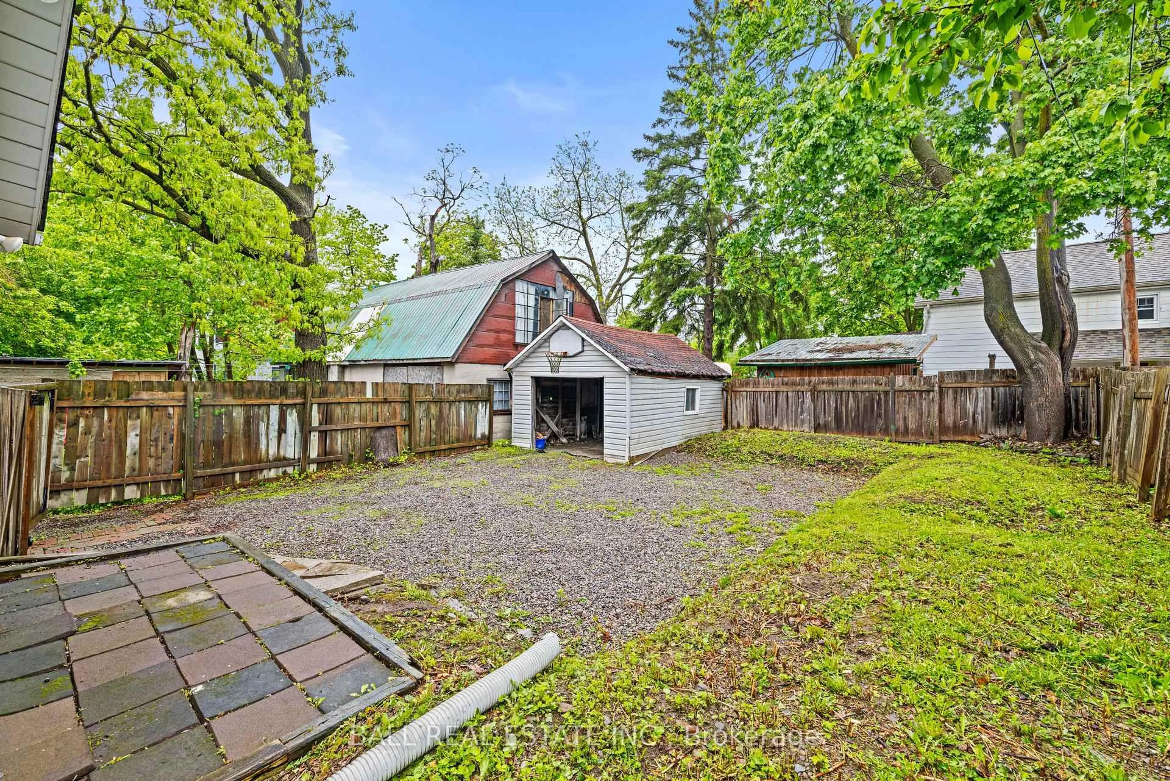 A pic from outside/outdoor area/front of a property/back of a property/a pic from drone, street for 78 McDonnel St, Peterborough Central Ontario K9H 2V7