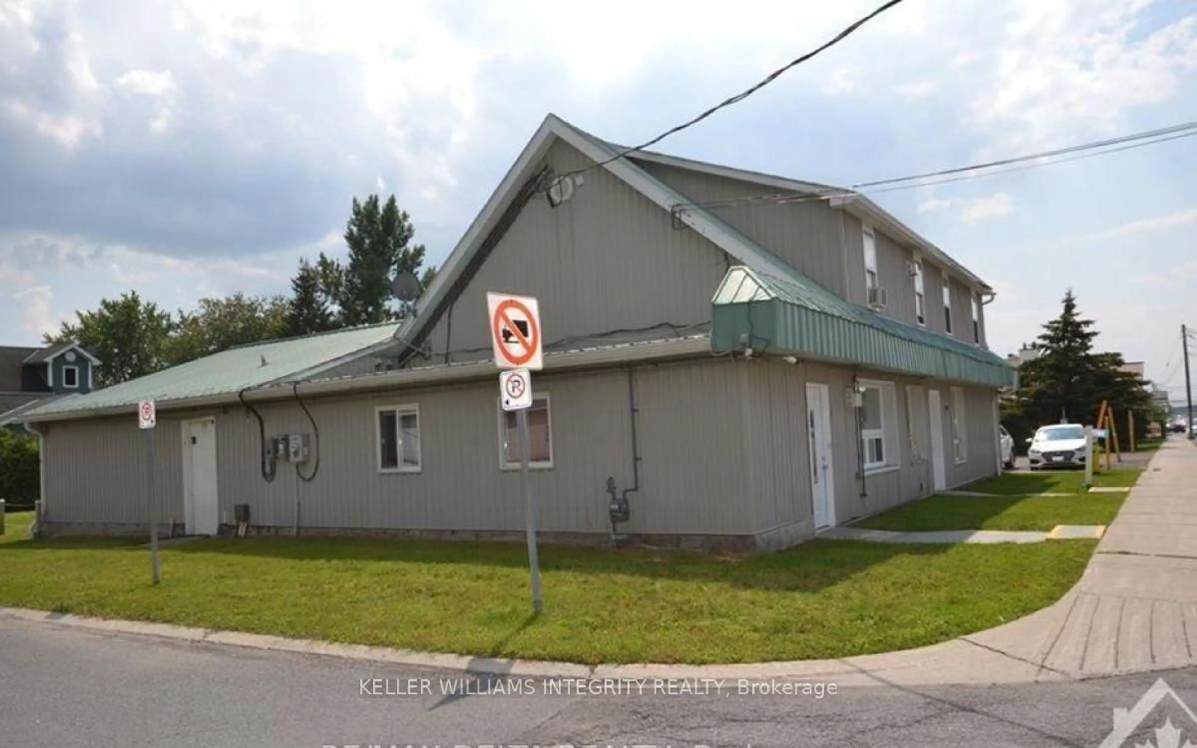 Unknown for 2260 LAVAL St, Clarence-Rockland Ontario K0A 1E0