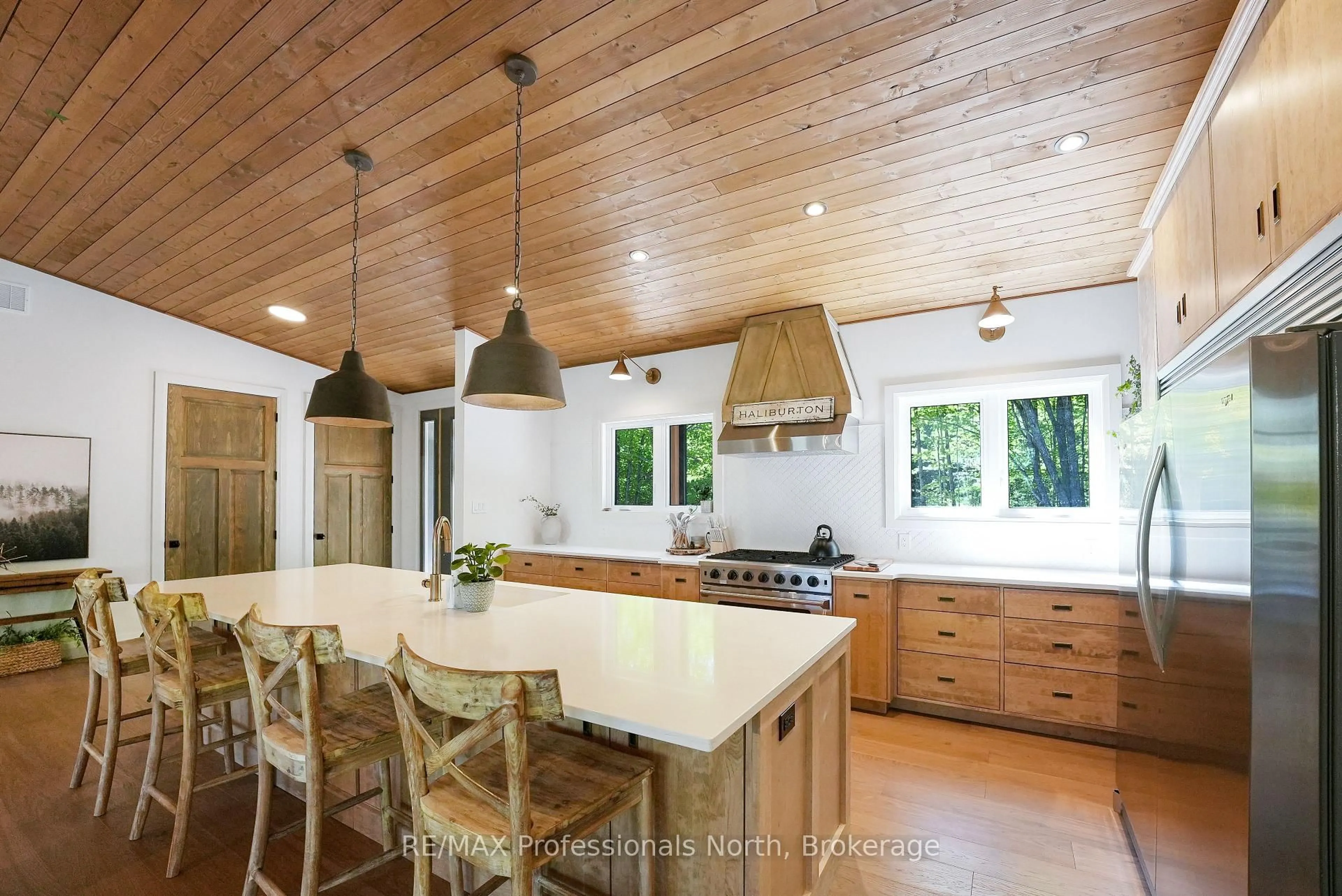 Open concept kitchen, unknown for 1041 Minaki Lane, Minden Hills Ontario K0M 2K0