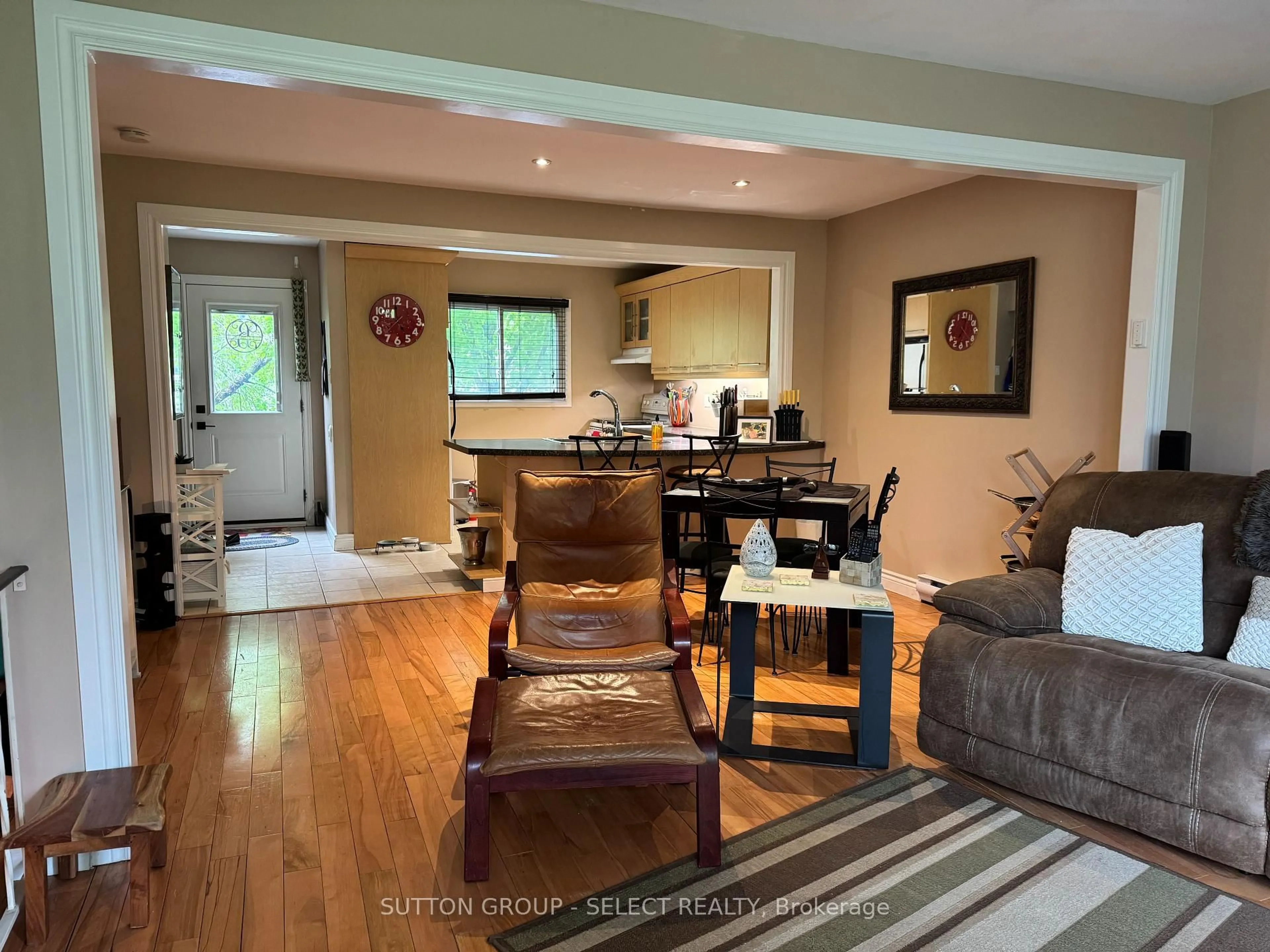Unknown for 639 GRIFFITH St, London South Ontario N6K 2S5