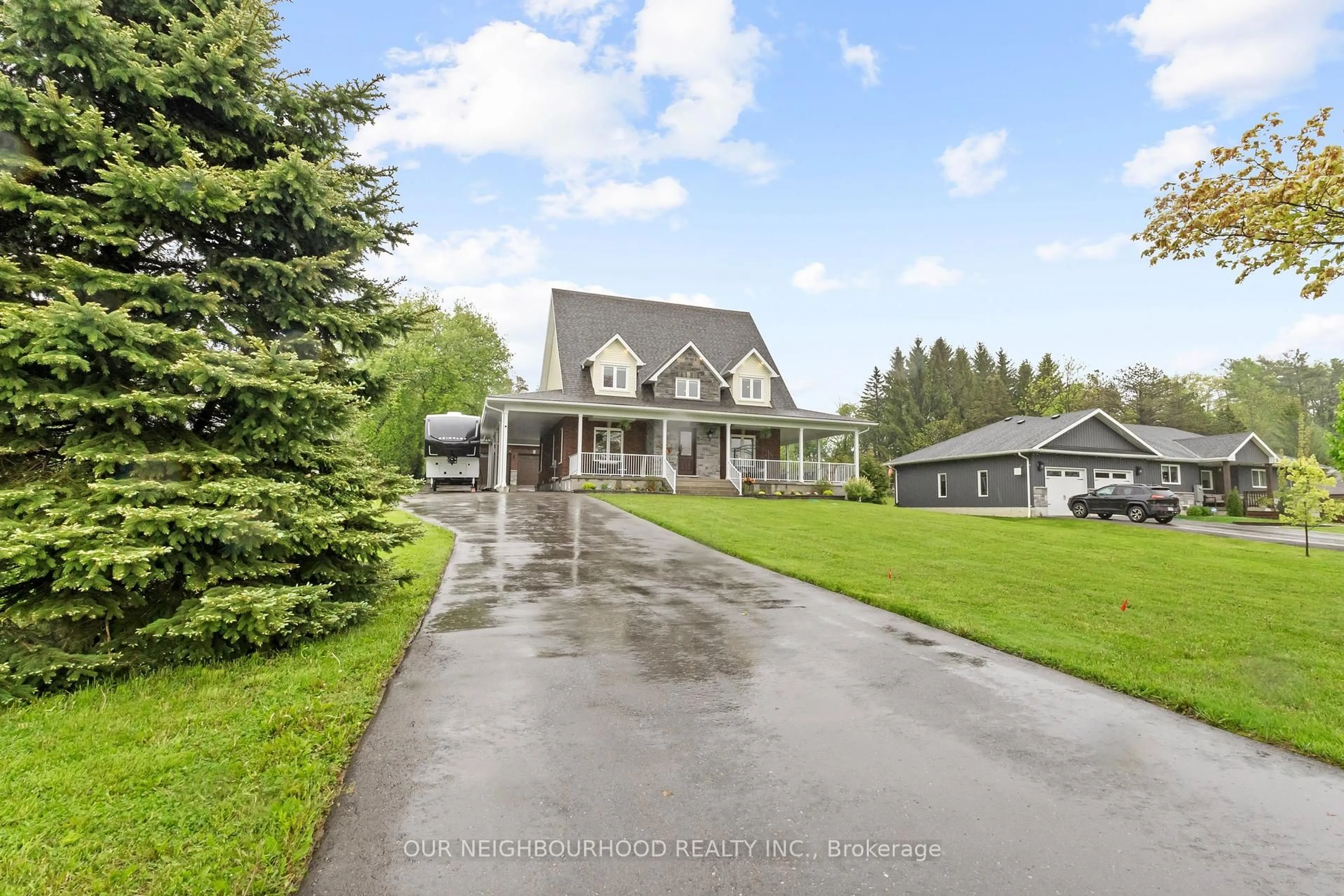 A pic from outside/outdoor area/front of a property/back of a property/a pic from drone, street for 4601 Rice Lake , South Dr, Hamilton Township Ontario L1A 3V6