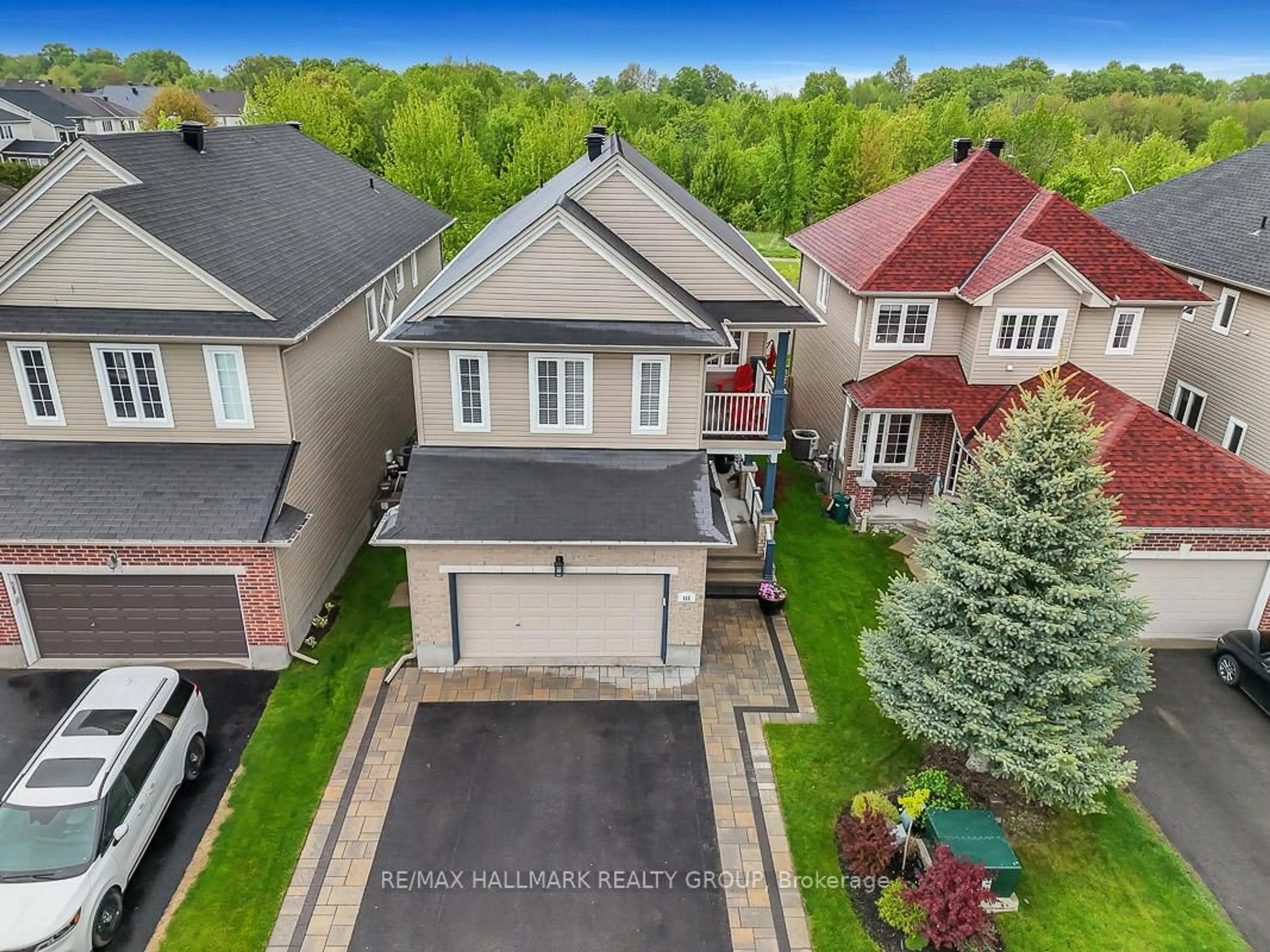 A pic from outside/outdoor area/front of a property/back of a property/a pic from drone, street for 114 August Lily Cres, Ottawa Ontario K1V 2A6