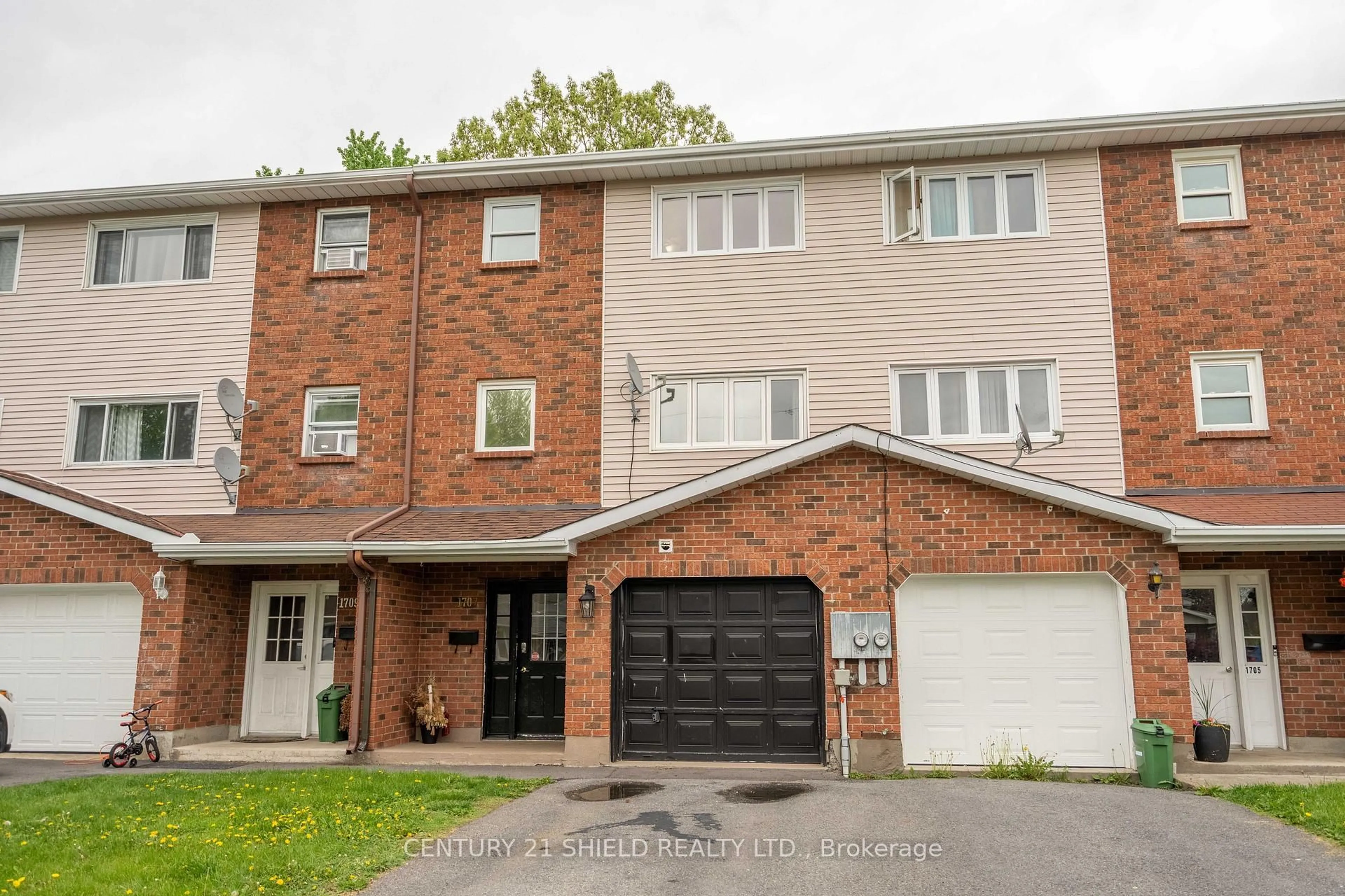 Home with brick exterior material, street for 1707 Donald Ave, Cornwall Ontario K6J 5R7