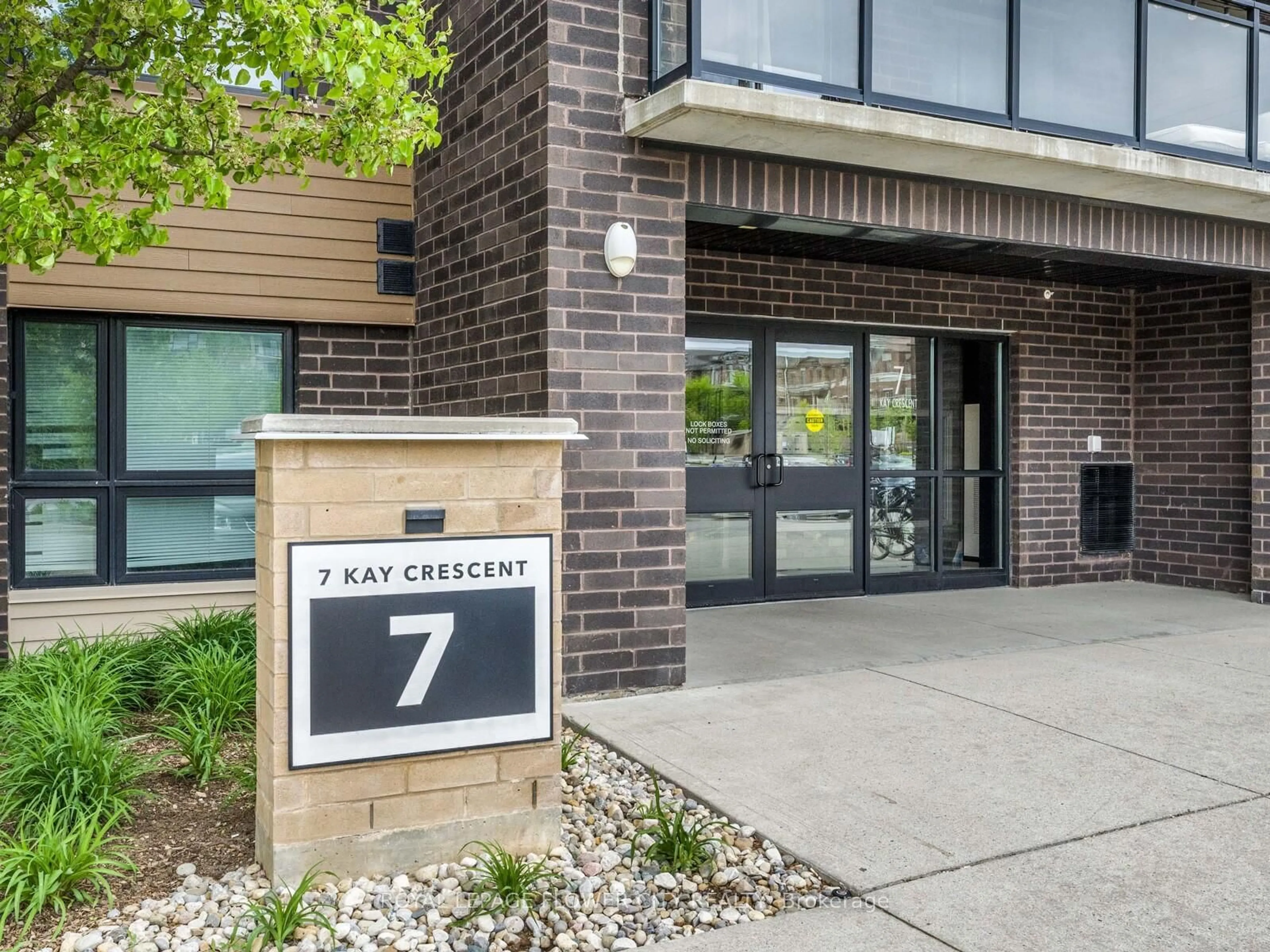 Indoor entryway for 7 Kay Cres #303, Guelph Ontario N1L 0P9