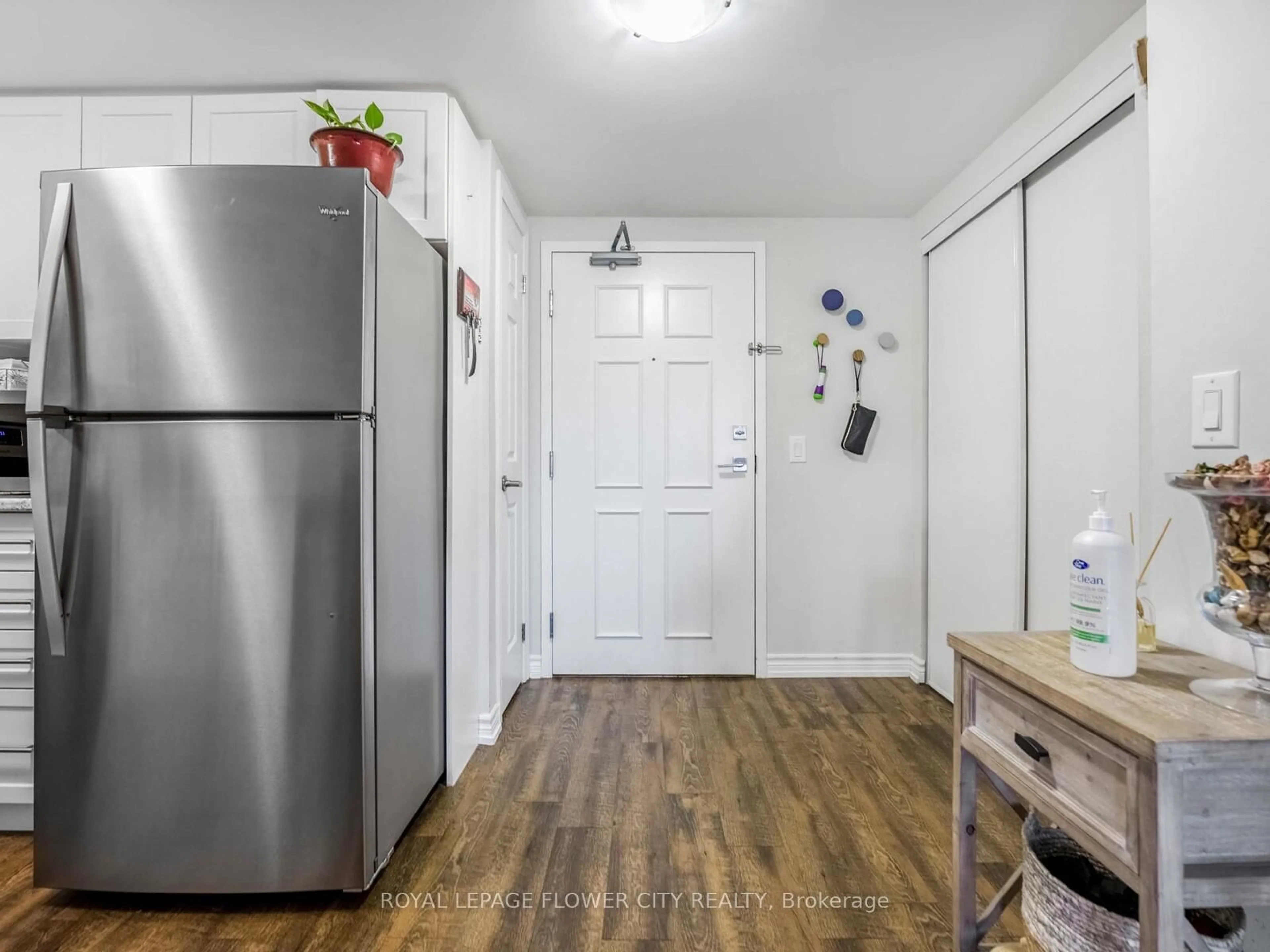 Indoor entryway for 7 Kay Cres #303, Guelph Ontario N1L 0P9