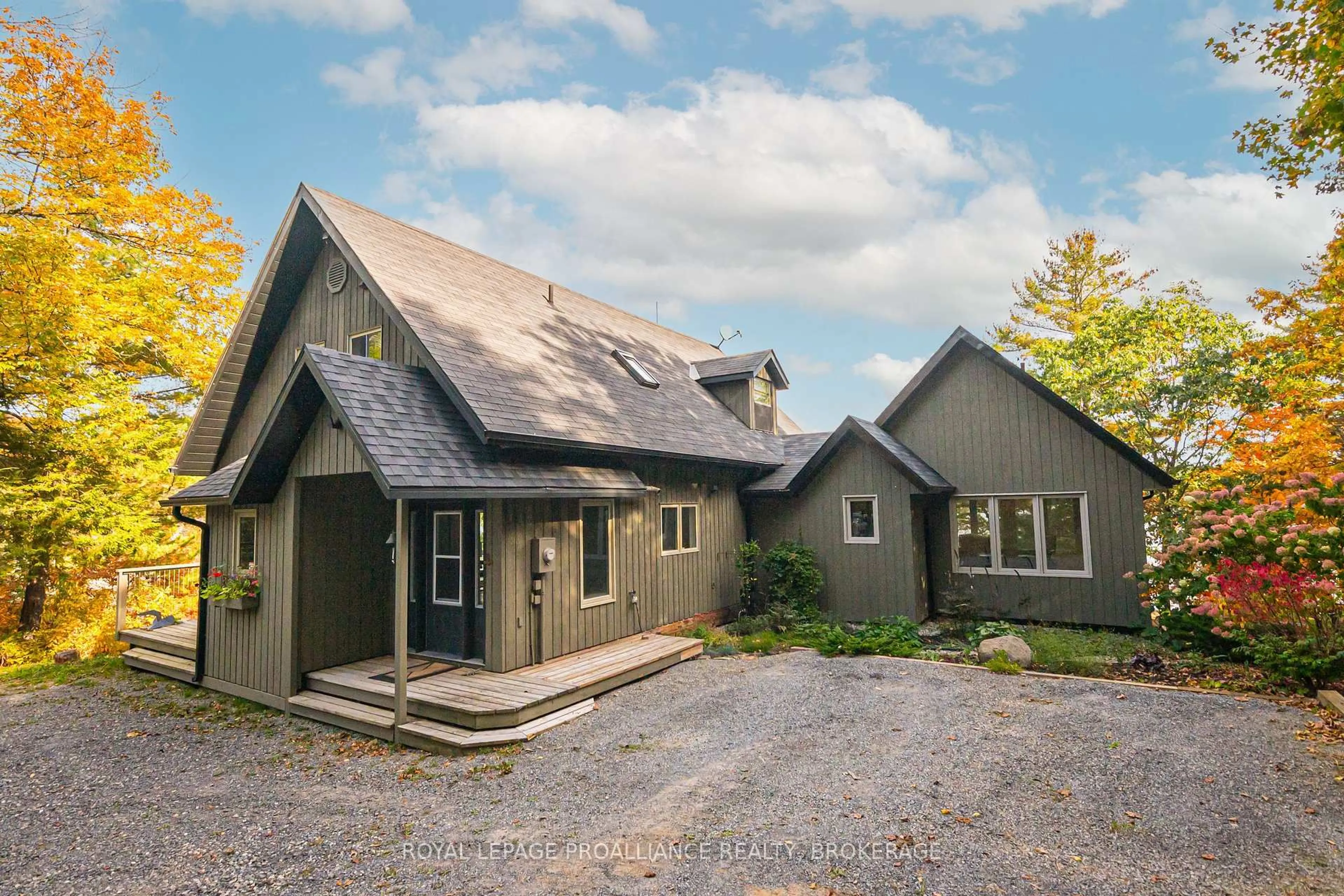 A pic from outside/outdoor area/front of a property/back of a property/a pic from drone, unknown for 111 Big Hill Rd, Front of Leeds & Seeleys Bay Ontario K0H 2N0