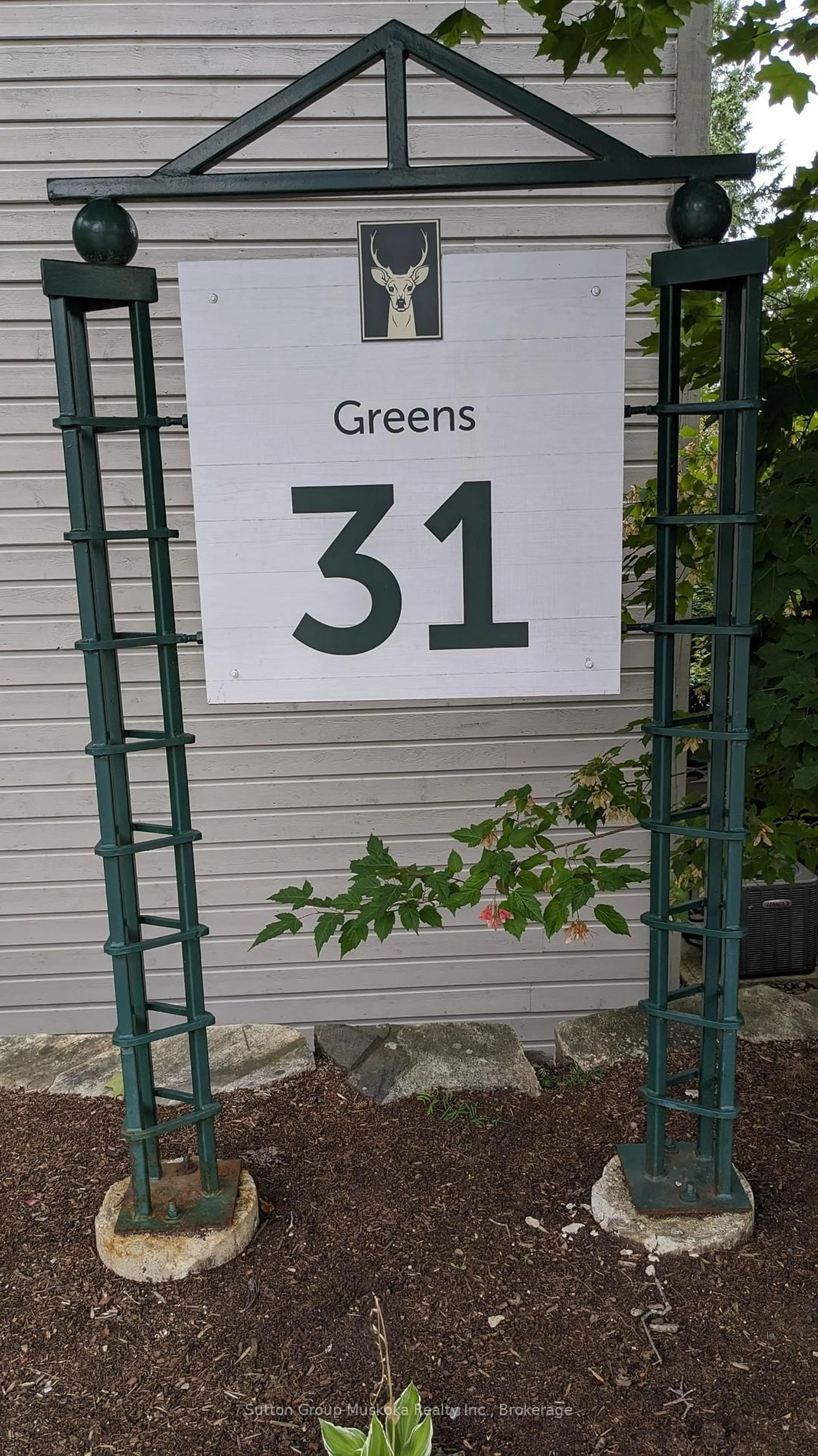 Unknown for 31-101 The Greens Dr, Huntsville Ontario P1H 2E8