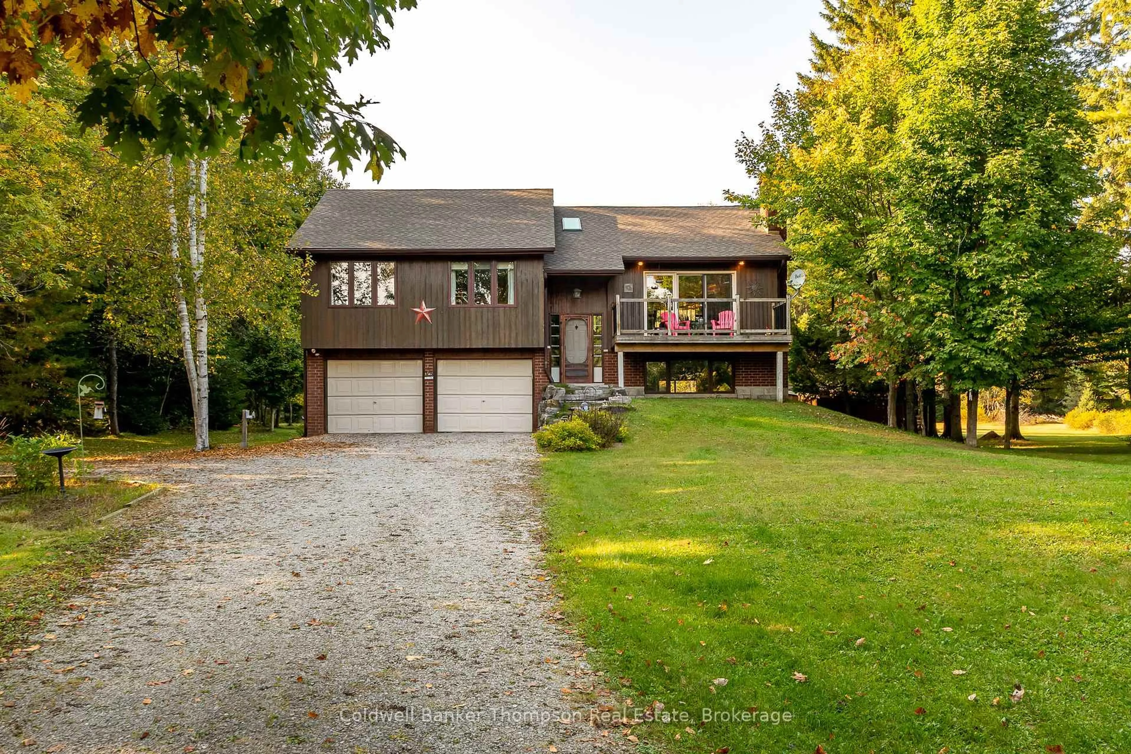 Unknown for 256 South Mary Lake Rd, Huntsville Ontario P0B 1L0