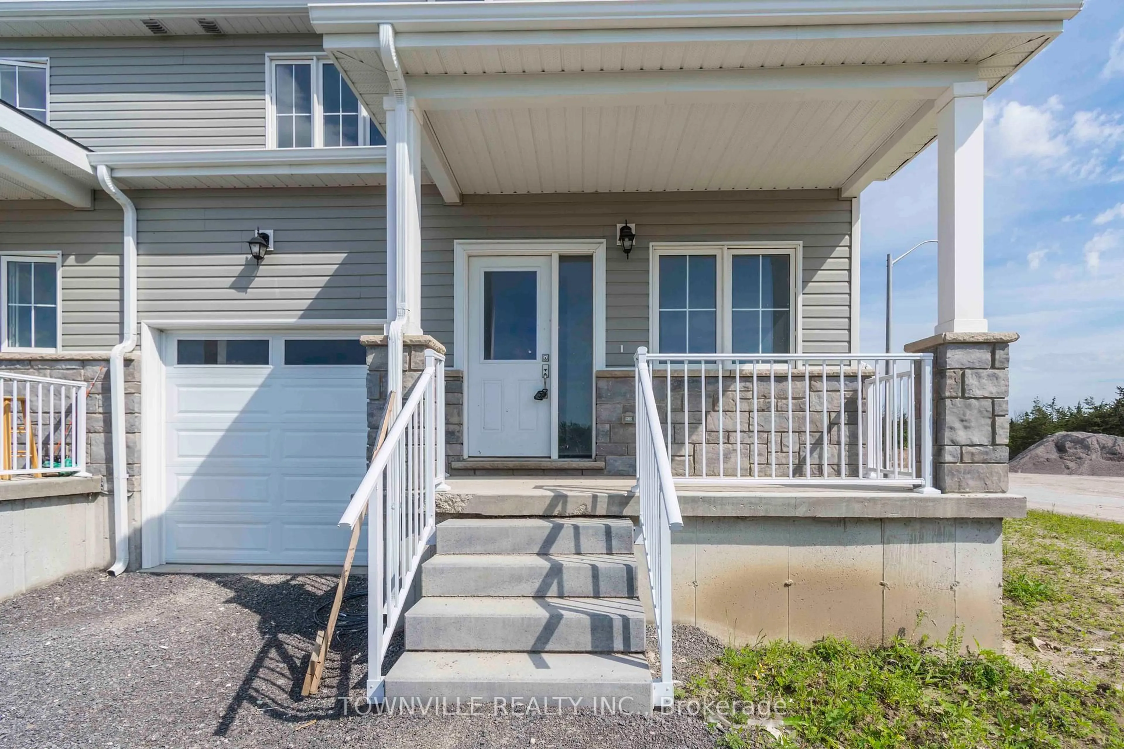 Home with vinyl exterior material, street for 19 Glacier Cres, Belleville Ontario K8N 0T6
