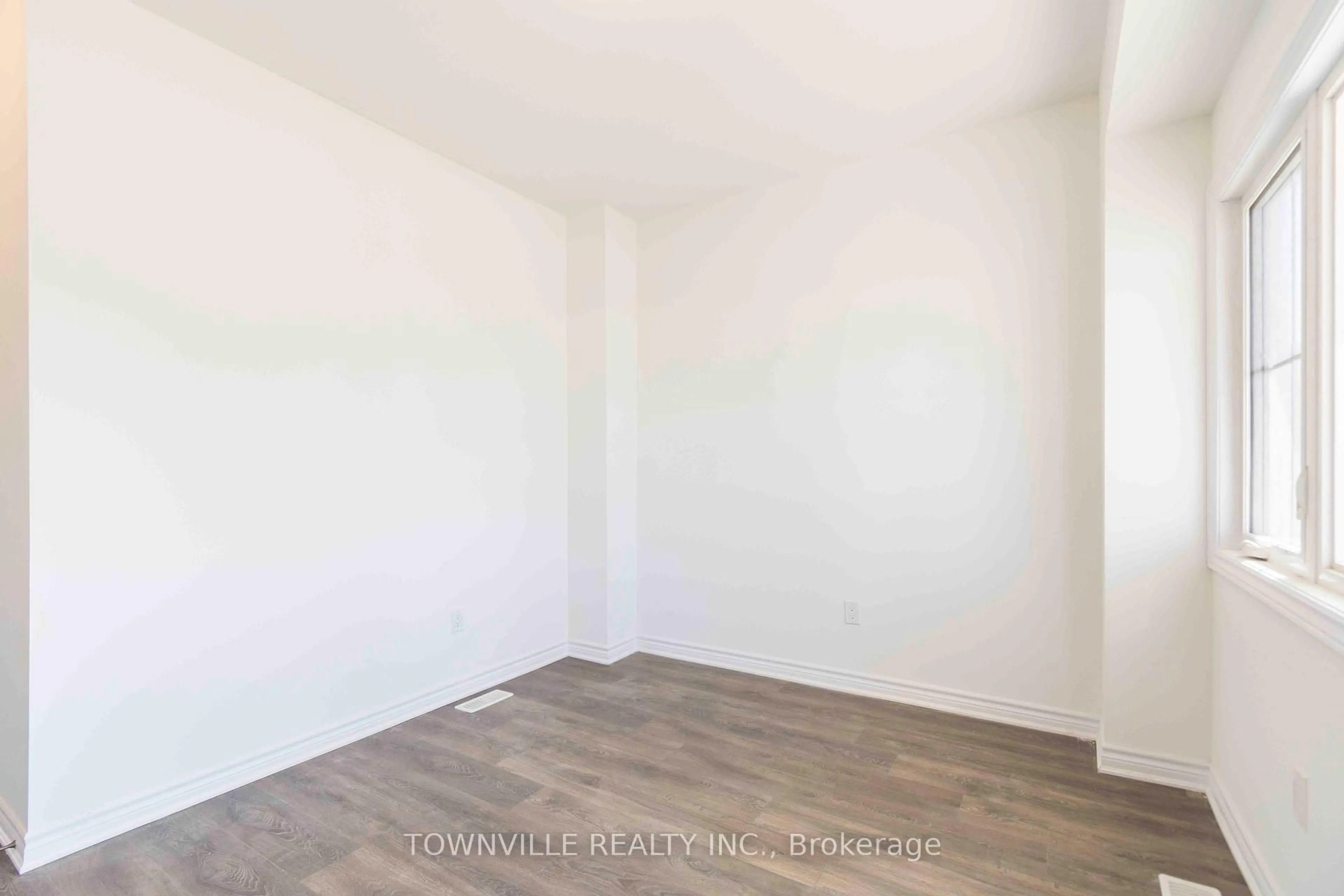 A pic of a room for 19 Glacier Cres, Belleville Ontario K8N 0T6