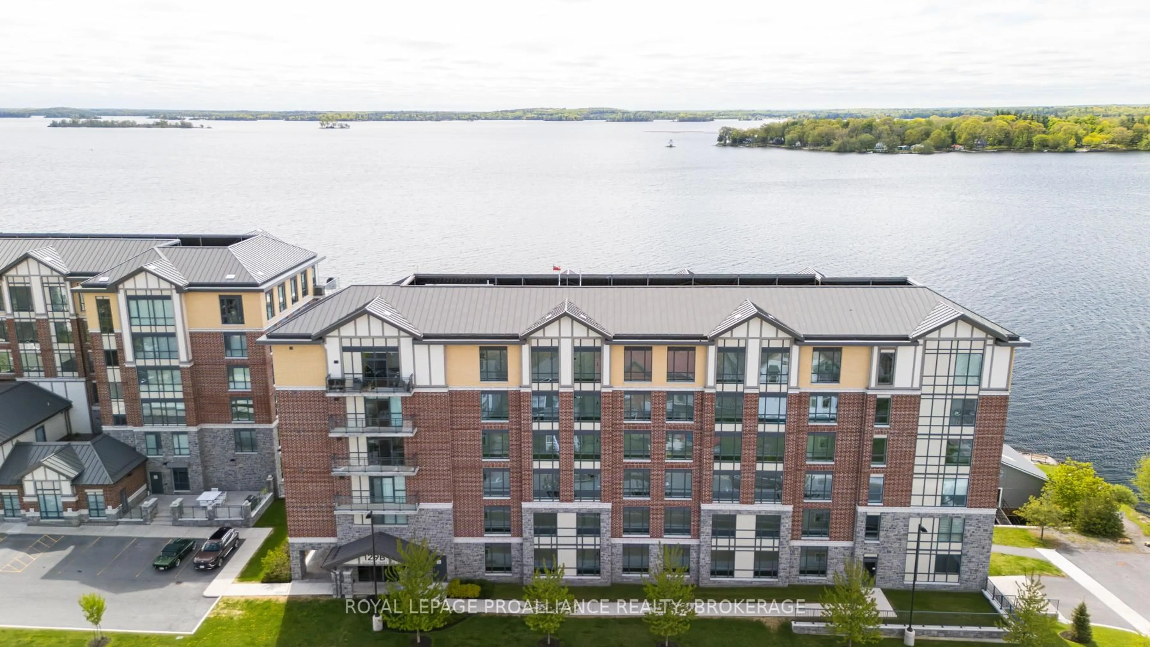 A pic from outside/outdoor area/front of a property/back of a property/a pic from drone, water/lake/river/ocean view for 129 South St #618, Gananoque Ontario K7G 1A1