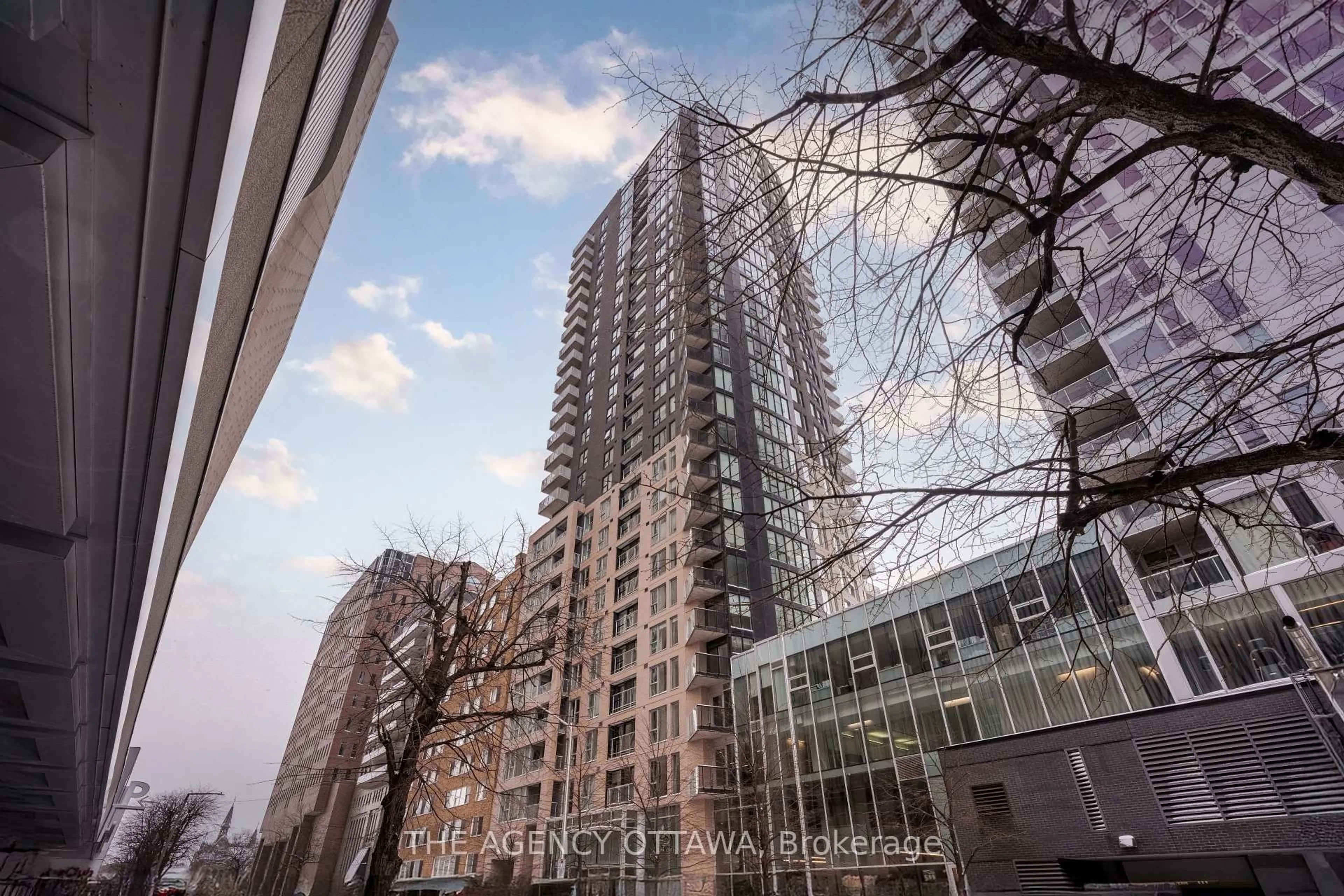 Unknown for 40 Nepean St #707, Ottawa Ontario K2P 0X5