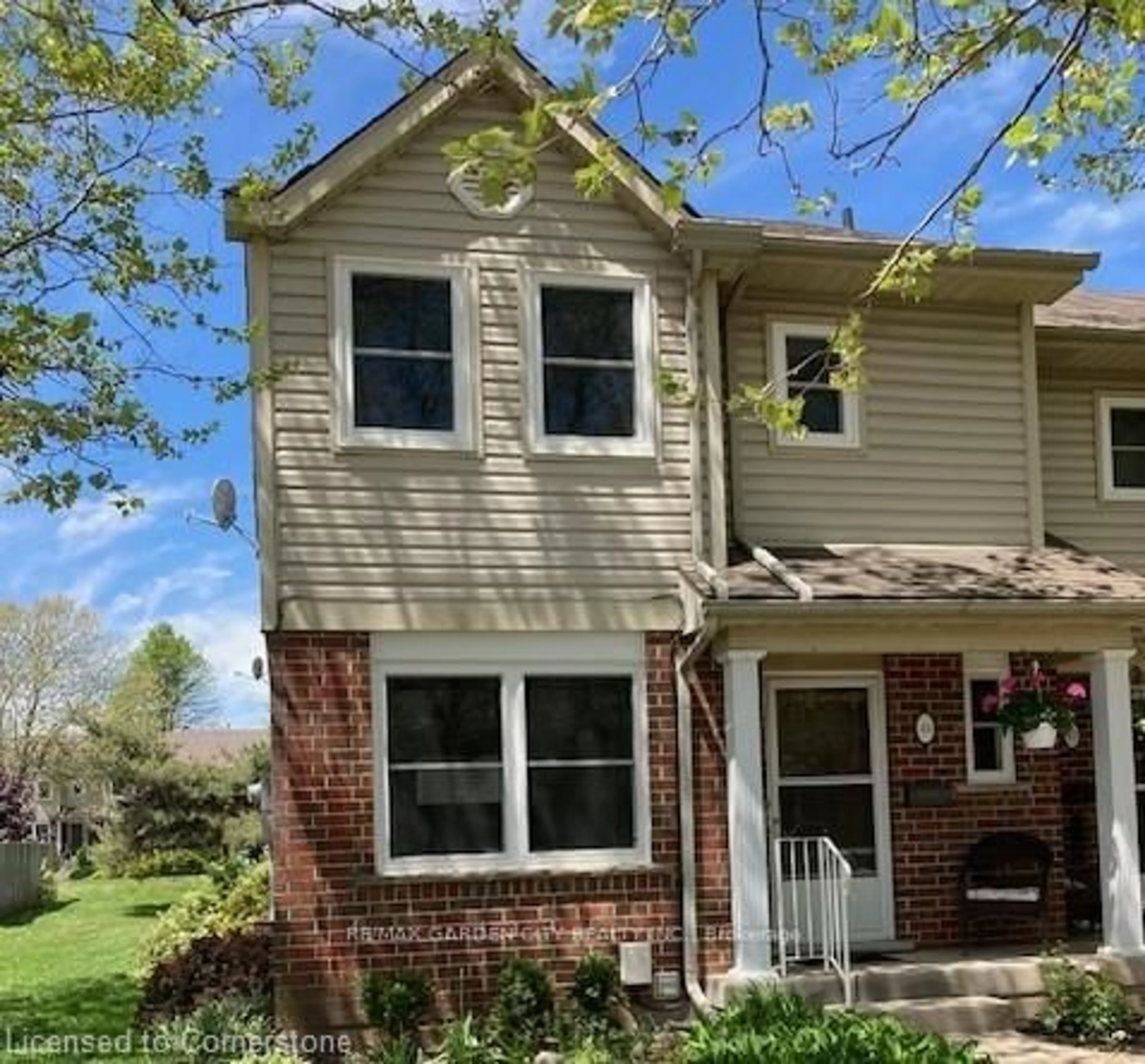 Home with brick exterior material, street for 55 Kerman Ave #44, Grimsby Ontario L3M 5G2