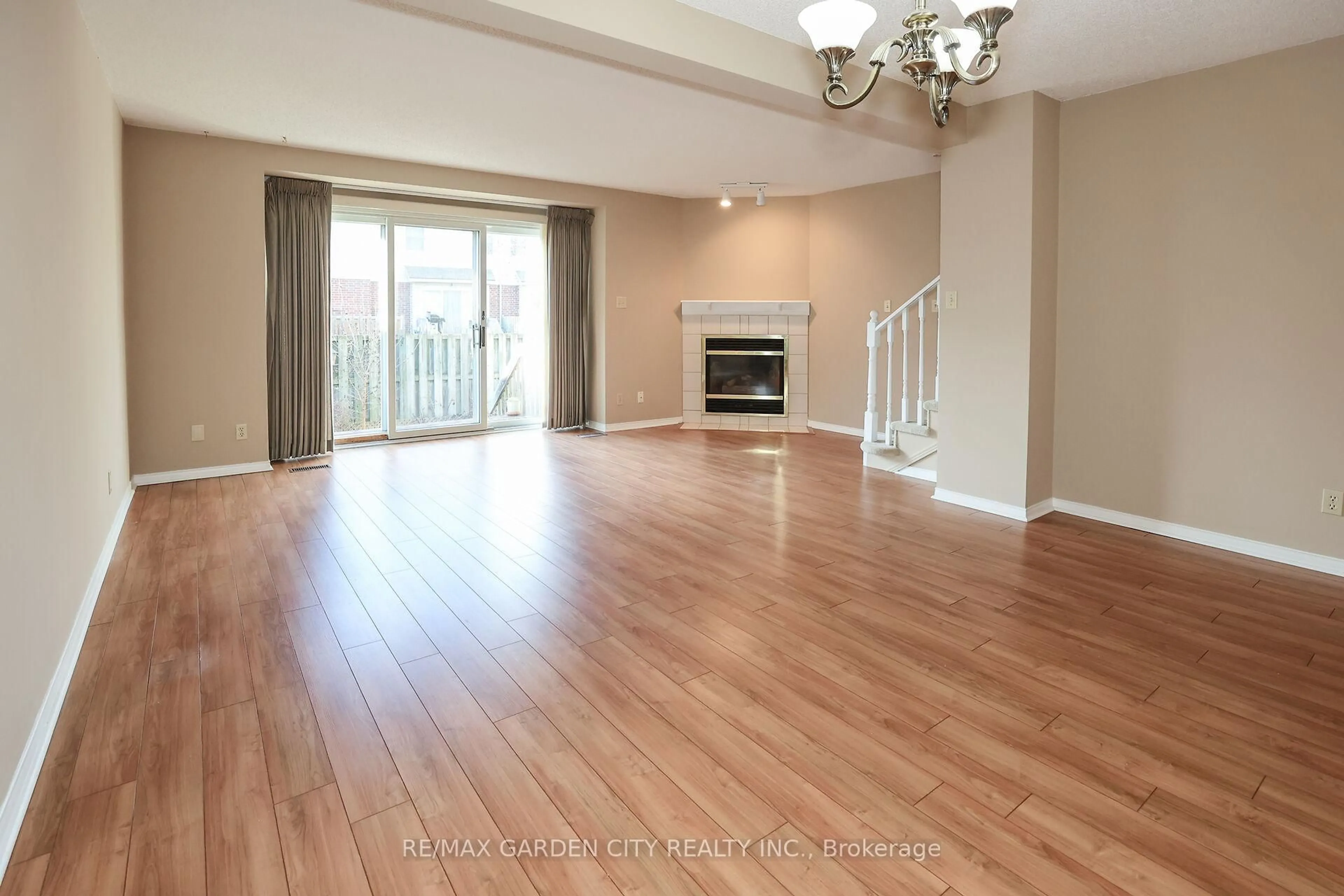 Unknown for 55 Kerman Ave #44, Grimsby Ontario L3M 5G2
