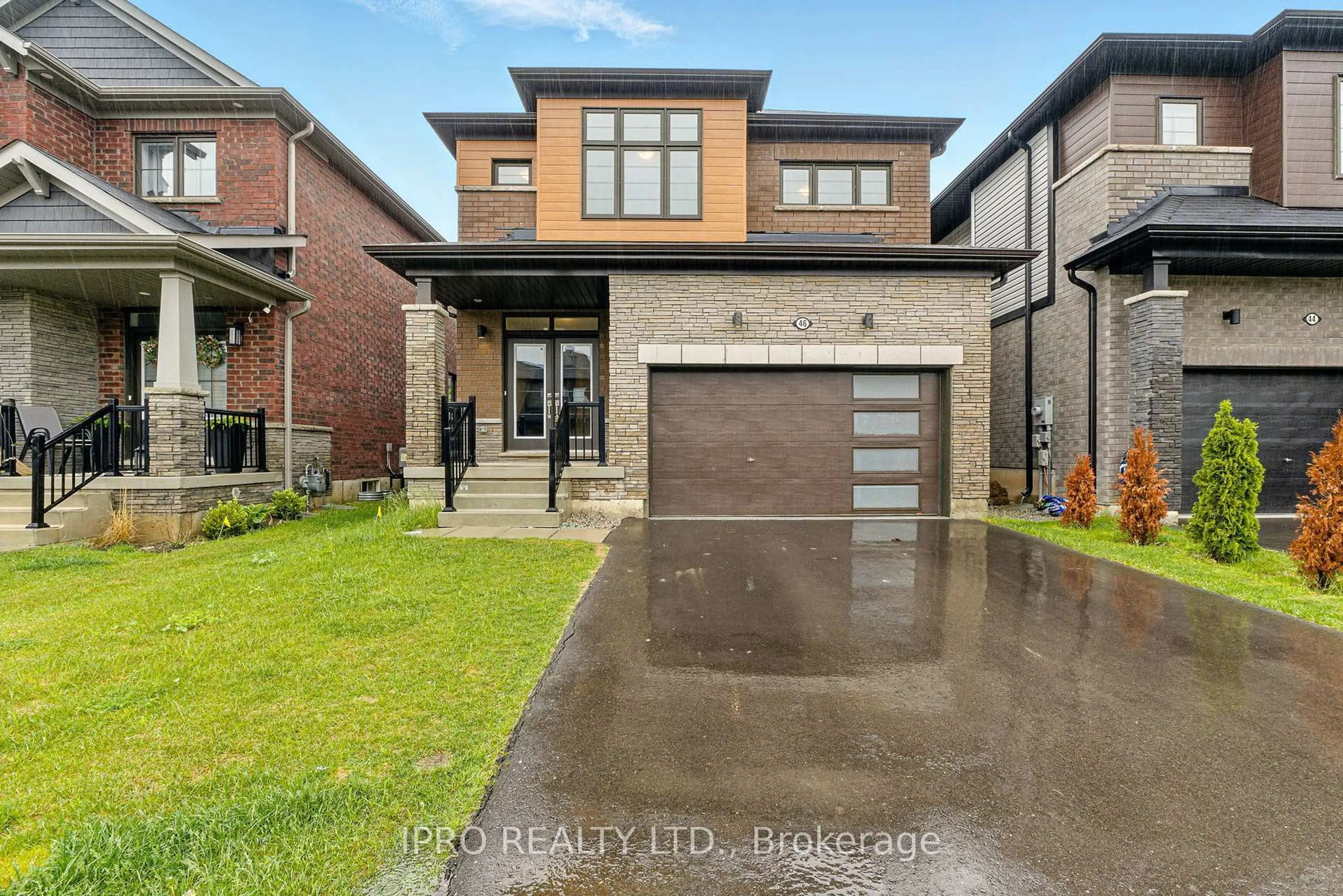 Home with brick exterior material, street for 46 Hawick Cres, Haldimand Ontario N3W 0G5