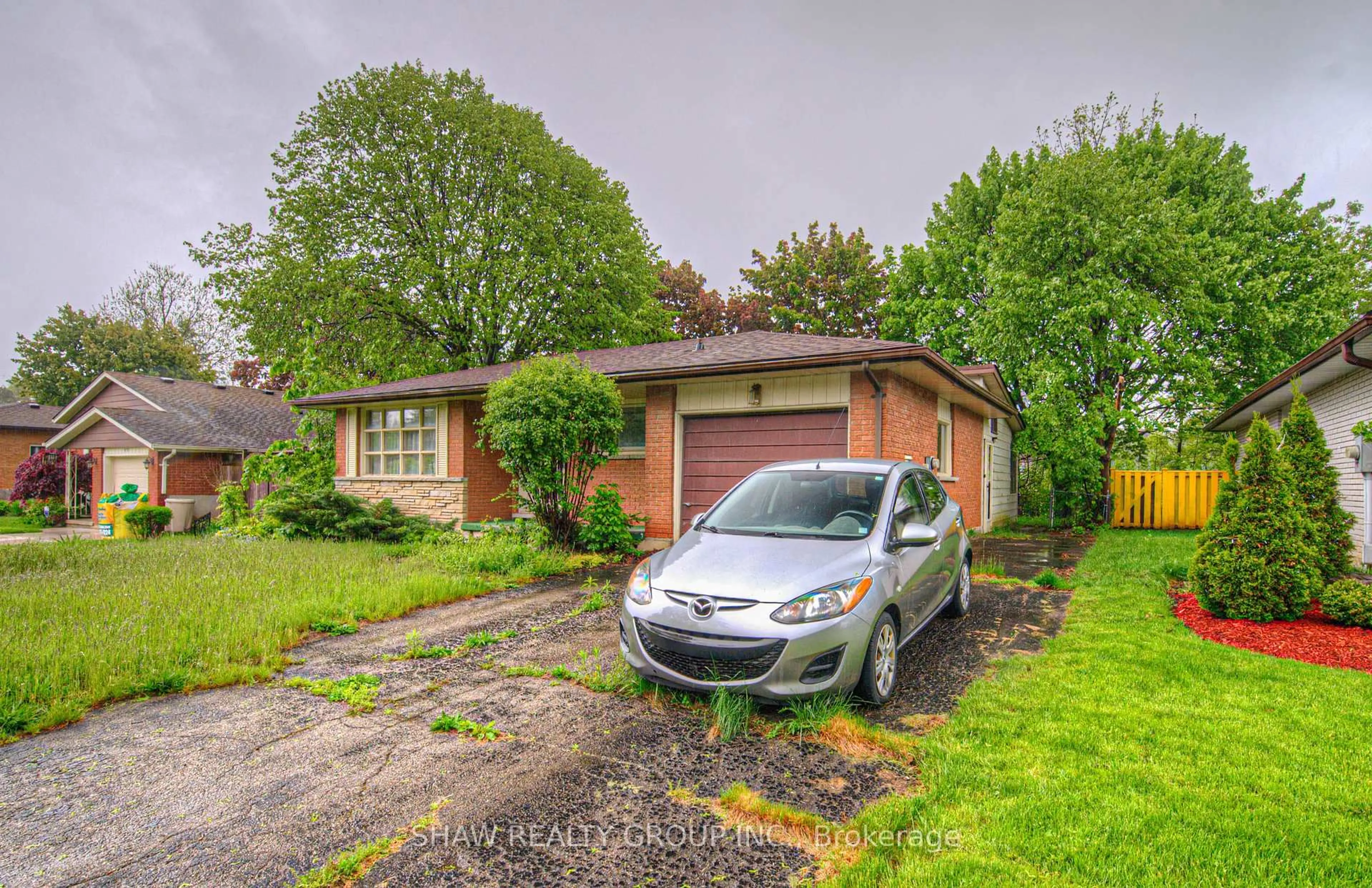 Unknown for 537 Glen Manor Blvd, Waterloo Ontario N2L 4T4
