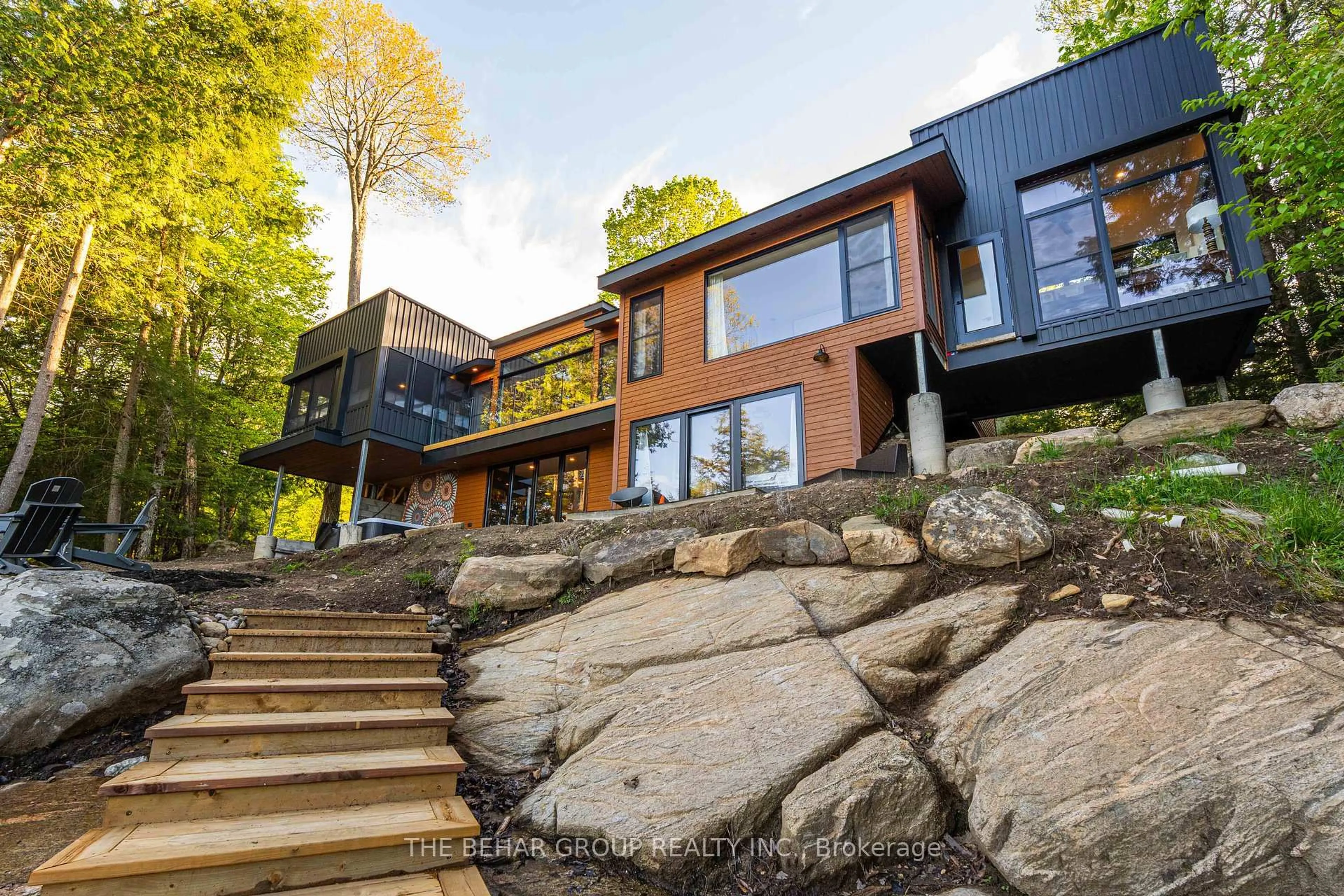 Home with brick exterior material, mountain view for 1311 S Ril Lake Rd, Lake of Bays Ontario P0B 1A0