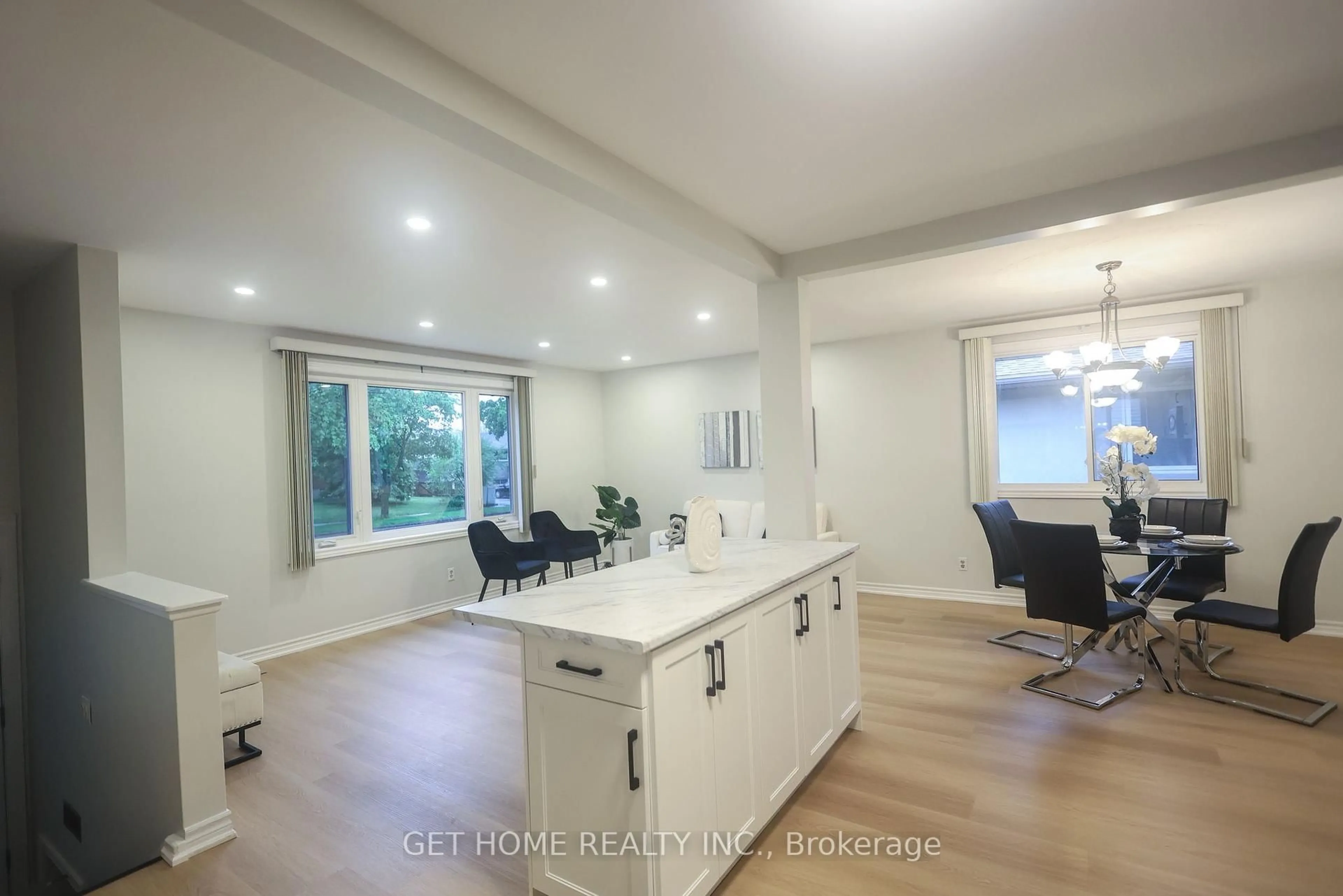 Open concept kitchen, unknown for 86 Queenston Dr, Kitchener Ontario N2B 2V1