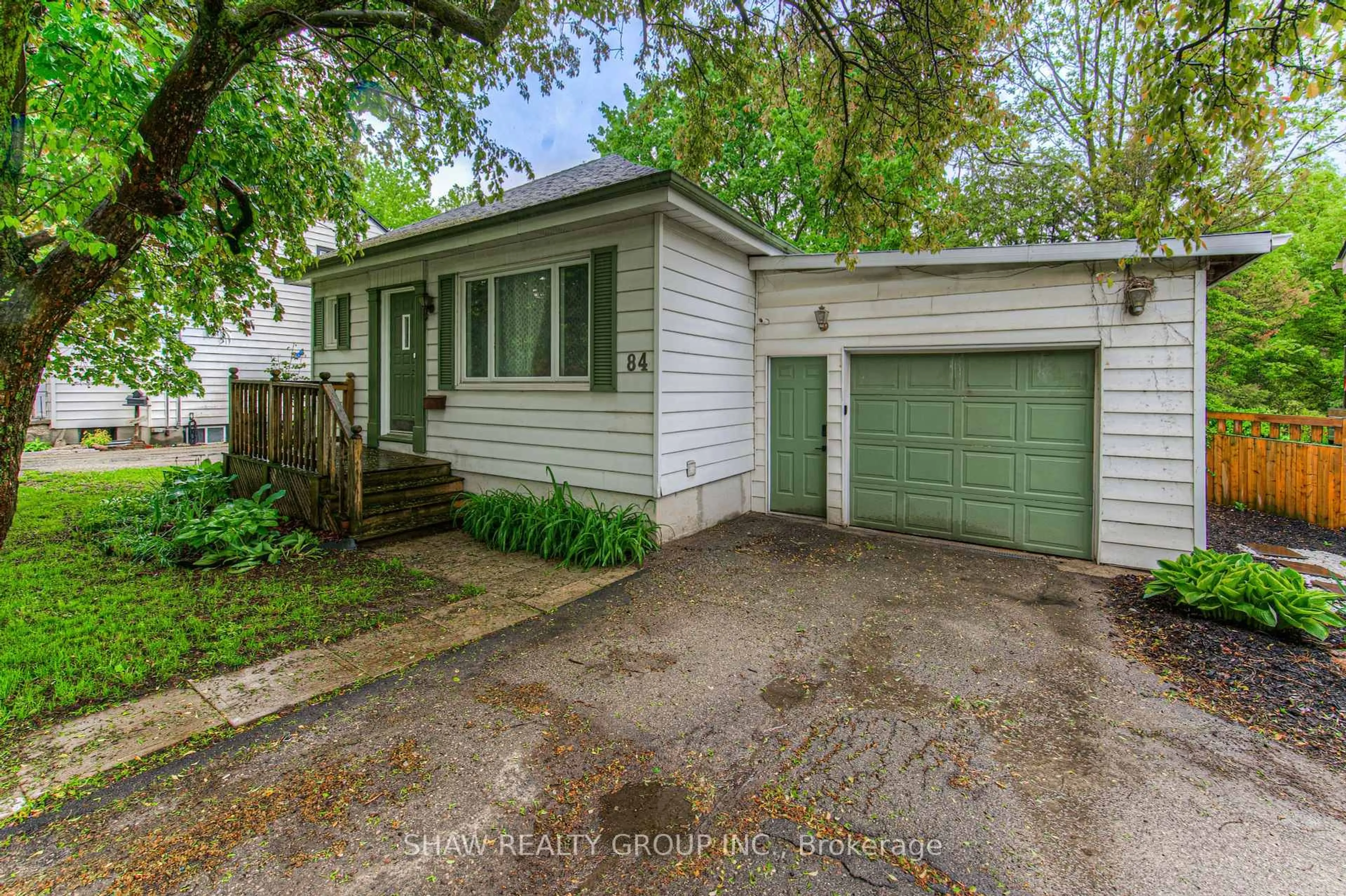 Unknown for 84 Cedar St, Woodstock Ontario N4S 3P8