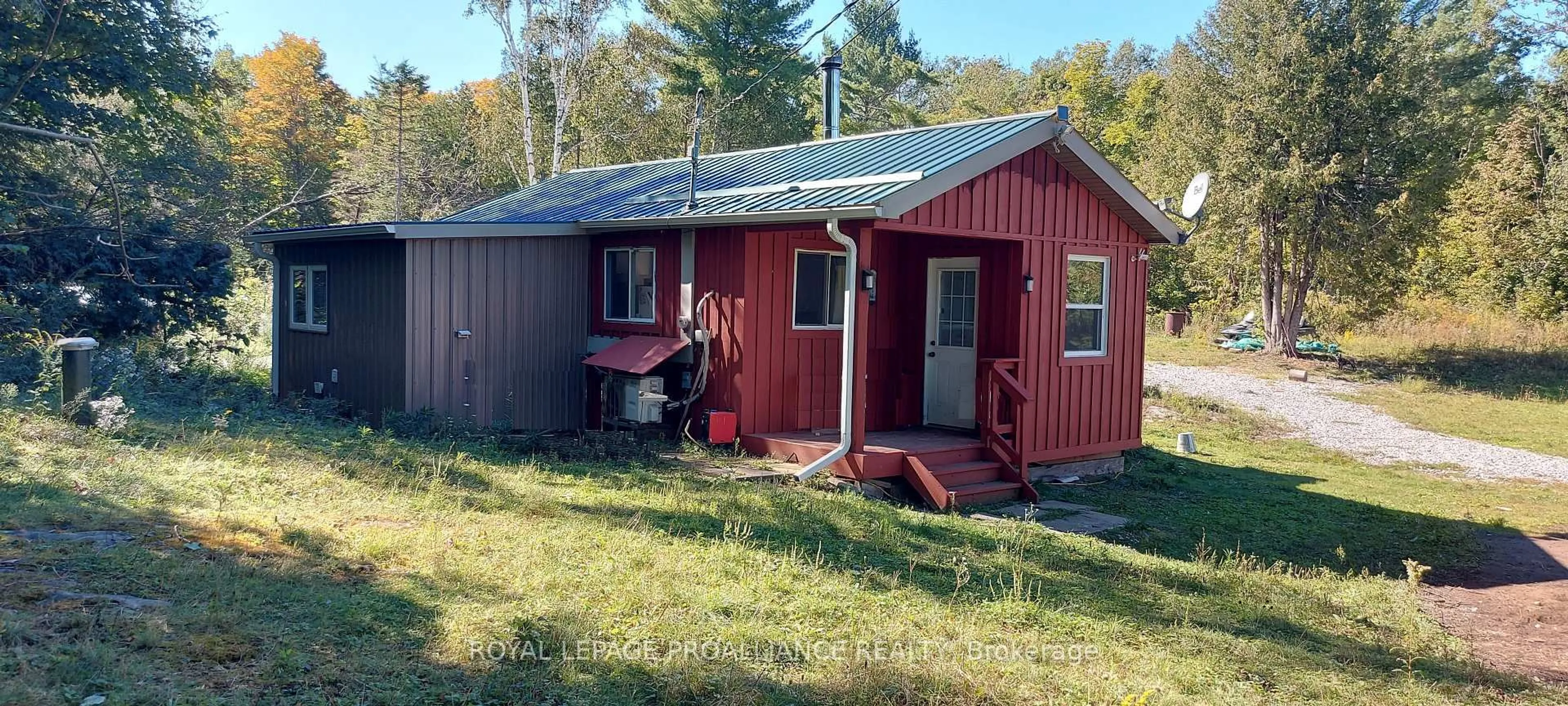 Shed for 812 Cleveland Rd, Madoc Ontario K0K 1Y0