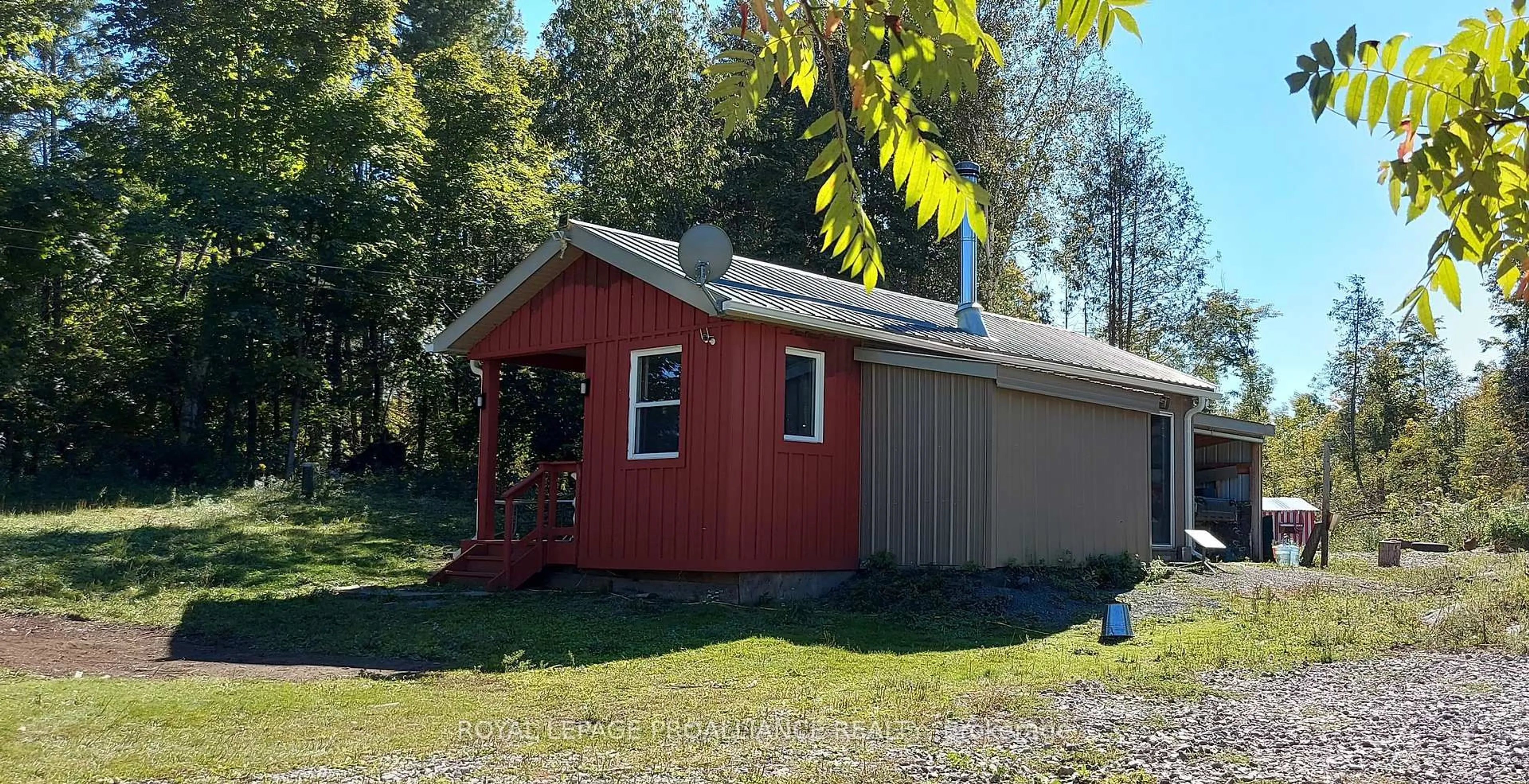 Shed for 812 Cleveland Rd, Madoc Ontario K0K 1Y0