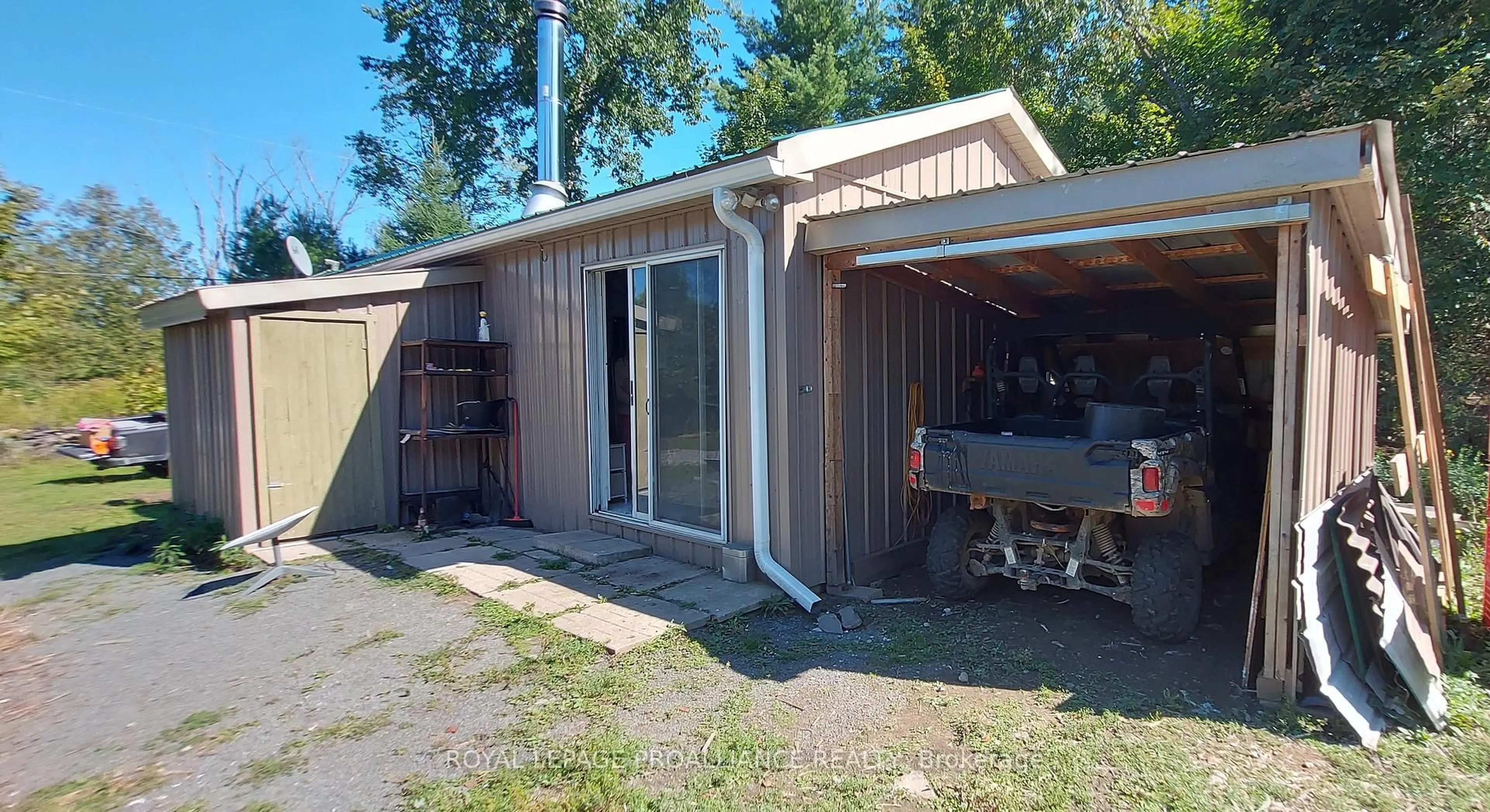 Shed for 812 Cleveland Rd, Madoc Ontario K0K 1Y0