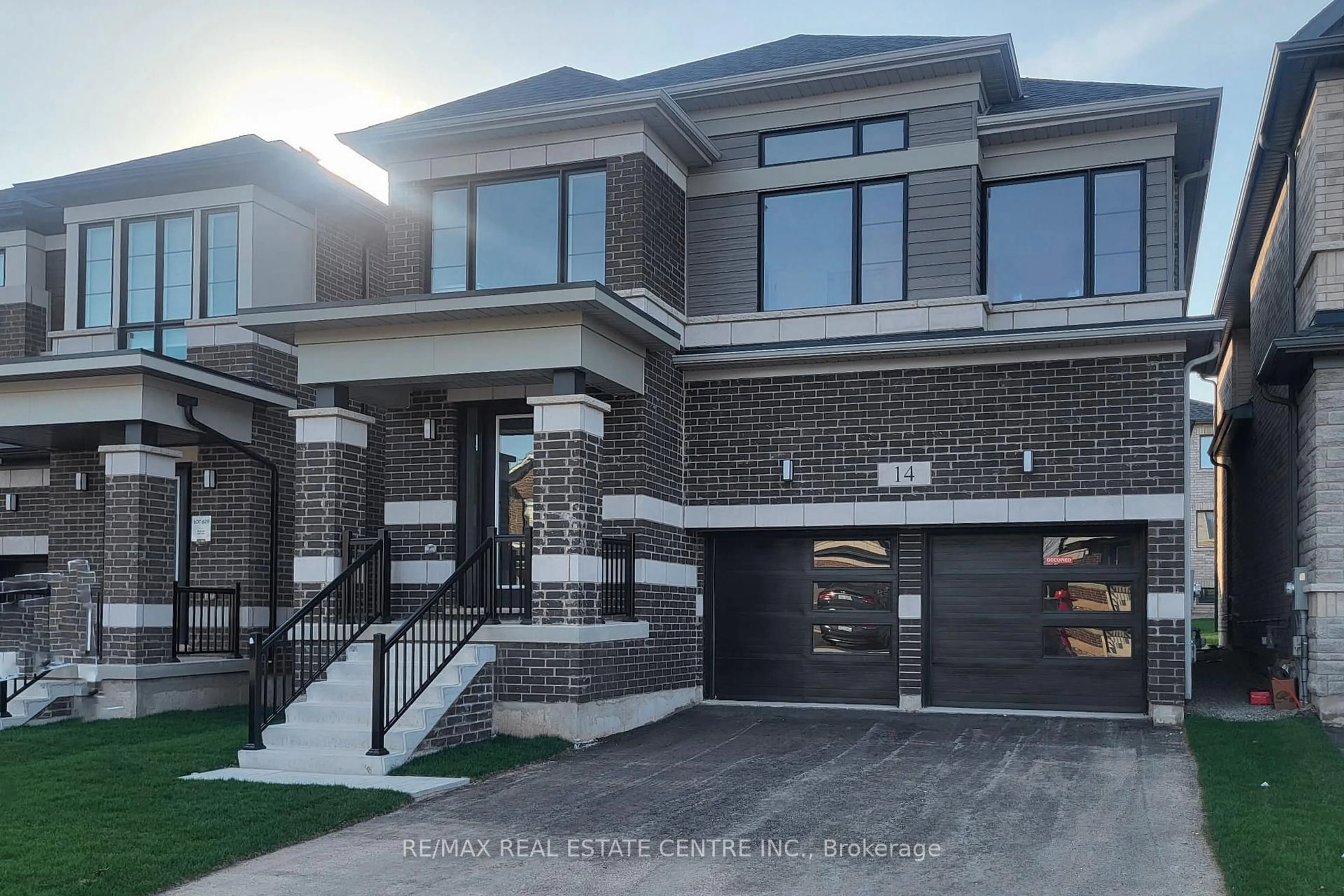 Home with brick exterior material, street for 14 Tyler Ave, Erin Ontario N0B 1T0