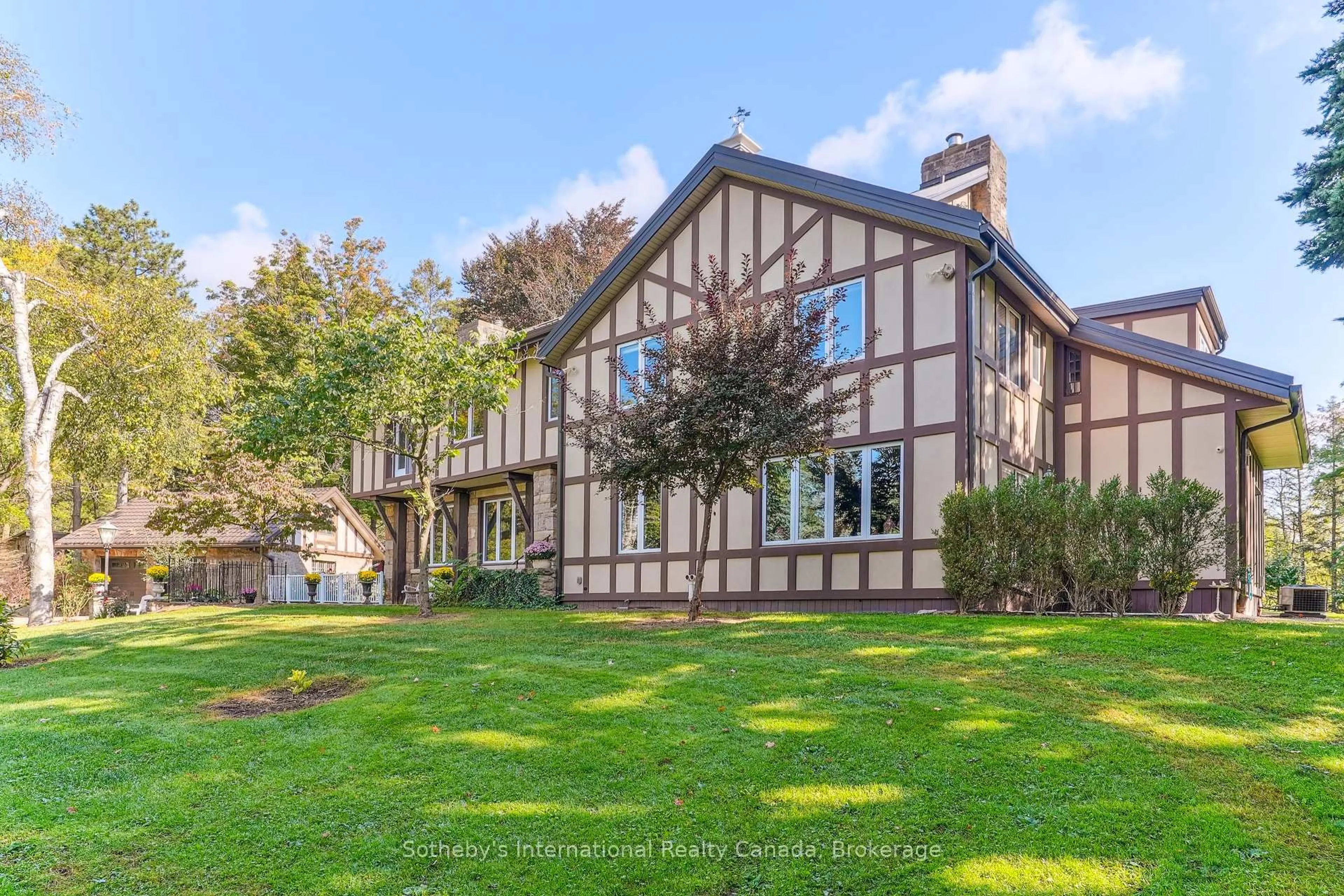 Unknown for 353 Sulphur Springs Rd, Hamilton Ontario L9G 4T7