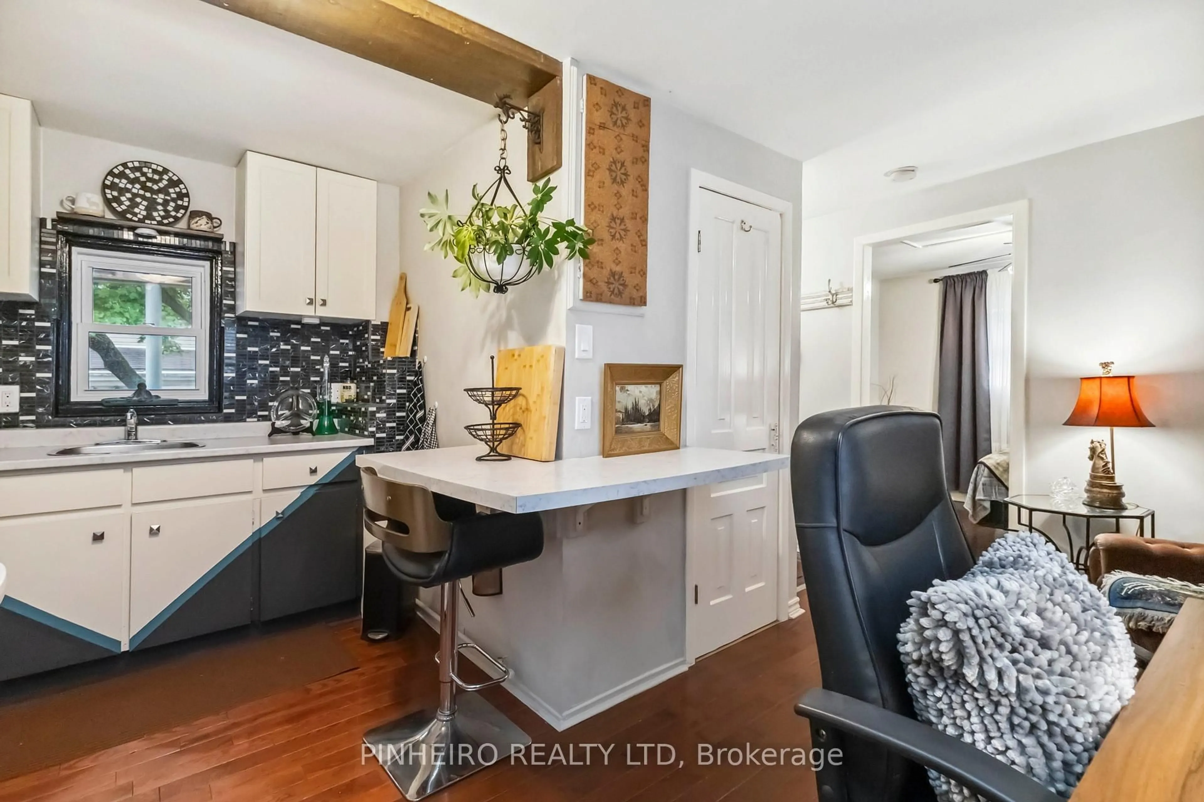 Open concept kitchen, unknown for 10 McClary Ave, London South Ontario N6C 1P7
