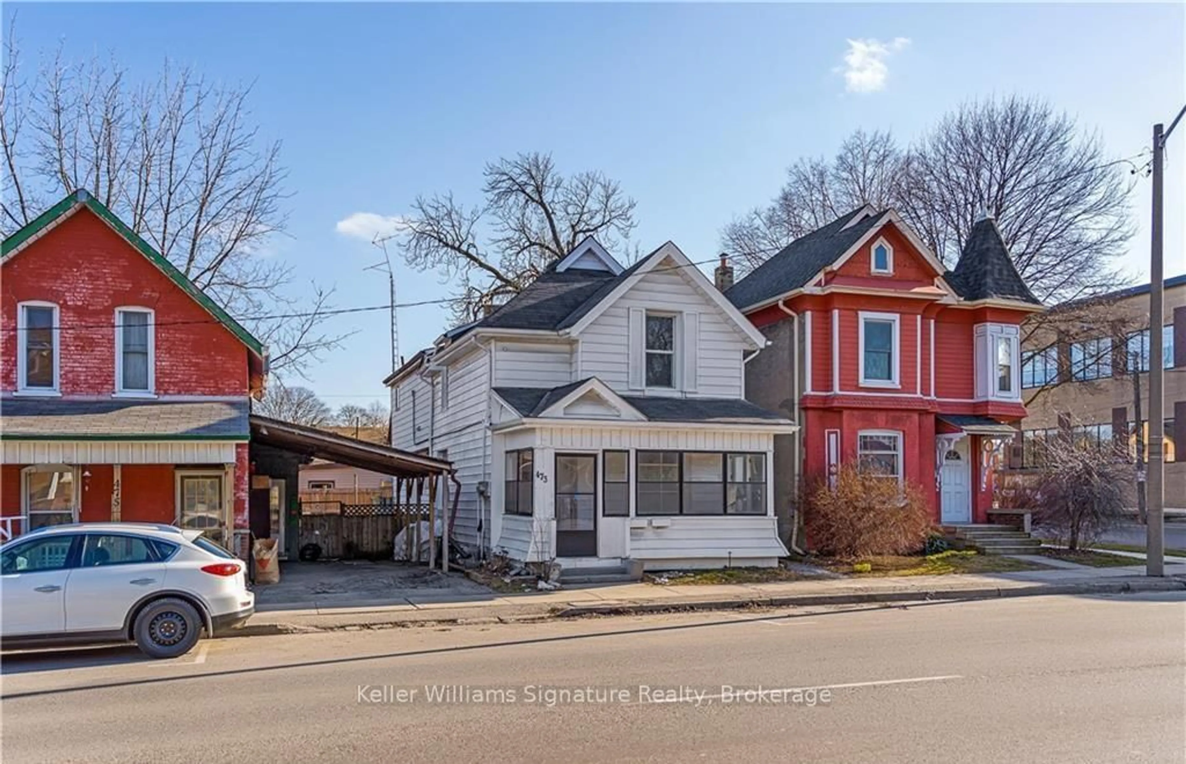 A pic from outside/outdoor area/front of a property/back of a property/a pic from drone, street for 473 Colborne St, Brantford Ontario N3S 3N9