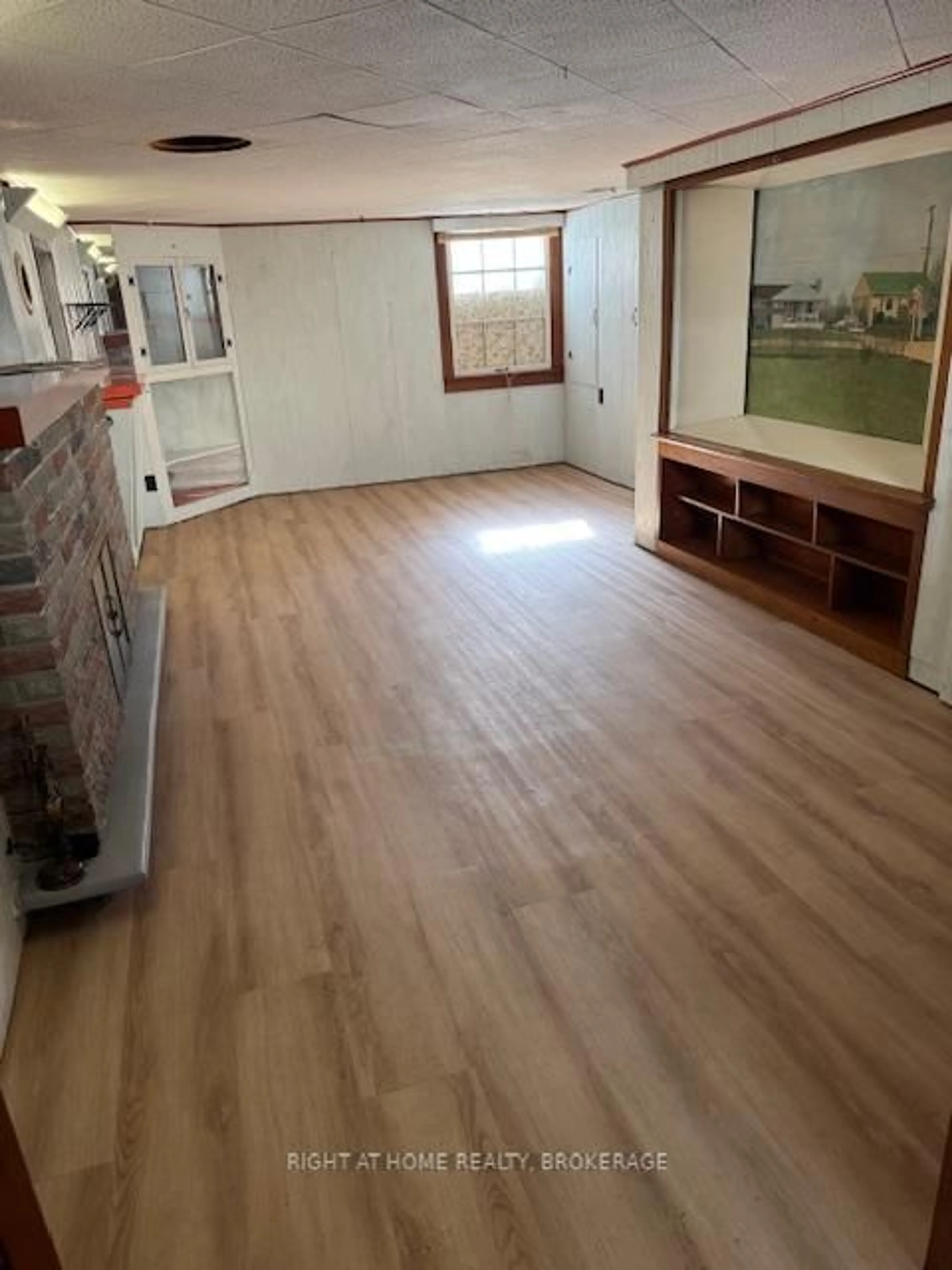 A pic of a room for 29 Henley Dr, St. Catharines Ontario L2N 4B1