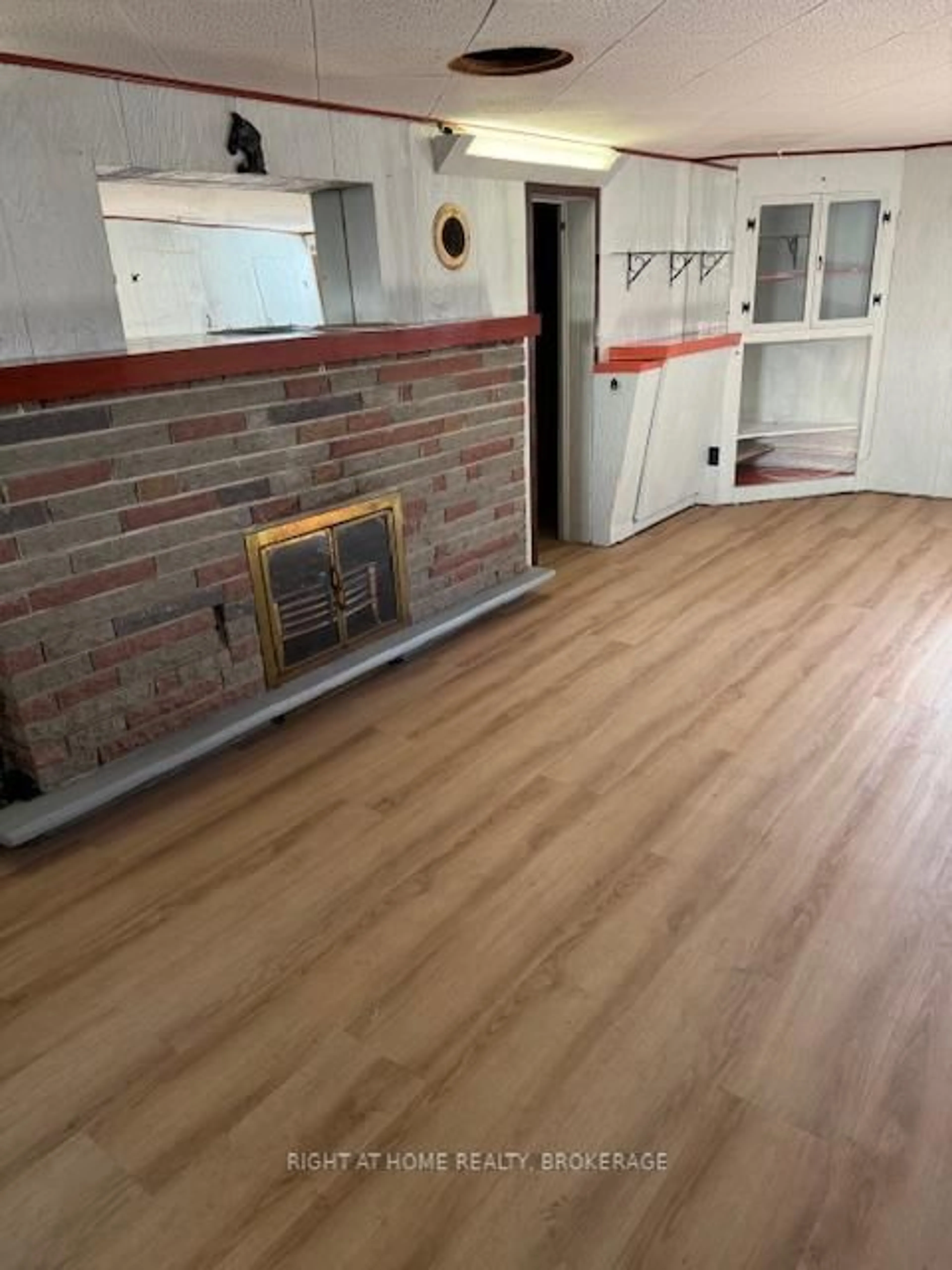 A pic of a room for 29 Henley Dr, St. Catharines Ontario L2N 4B1